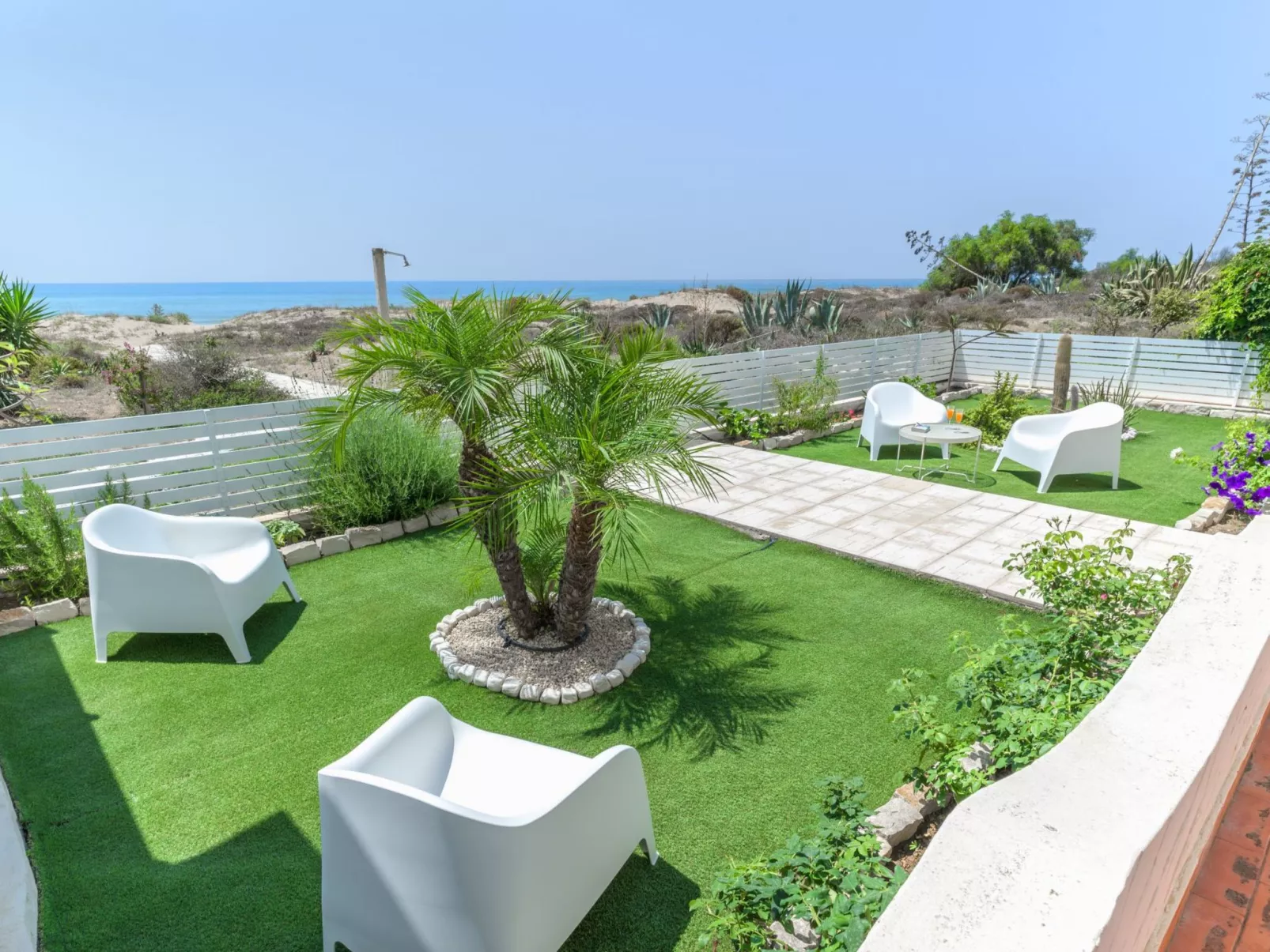 Villa am Sandstrand von Punta Secca-Image-tags.info