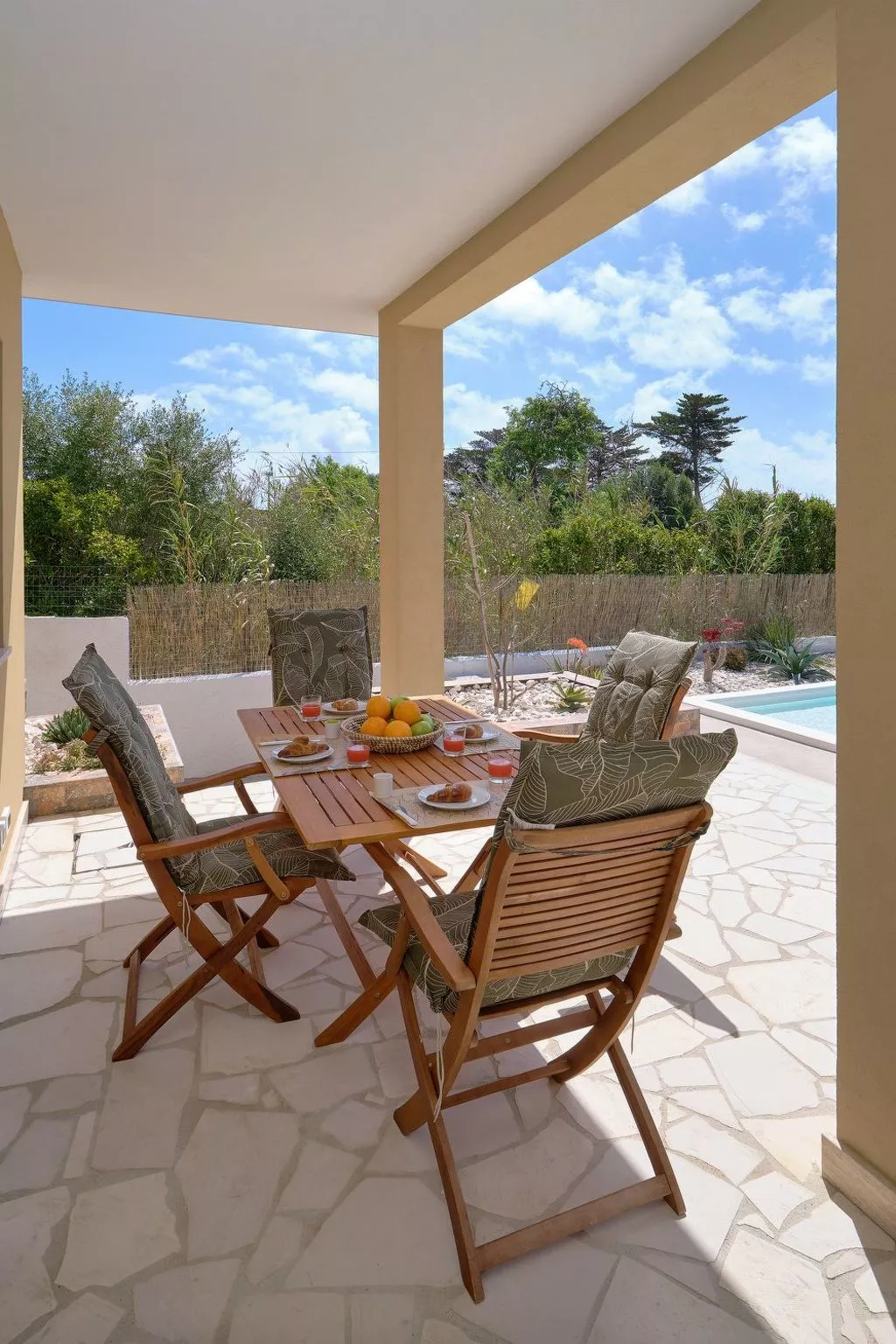 Villa Teti, mit Schwimmbad und in der Nähe des Strandes-Image-tags.info