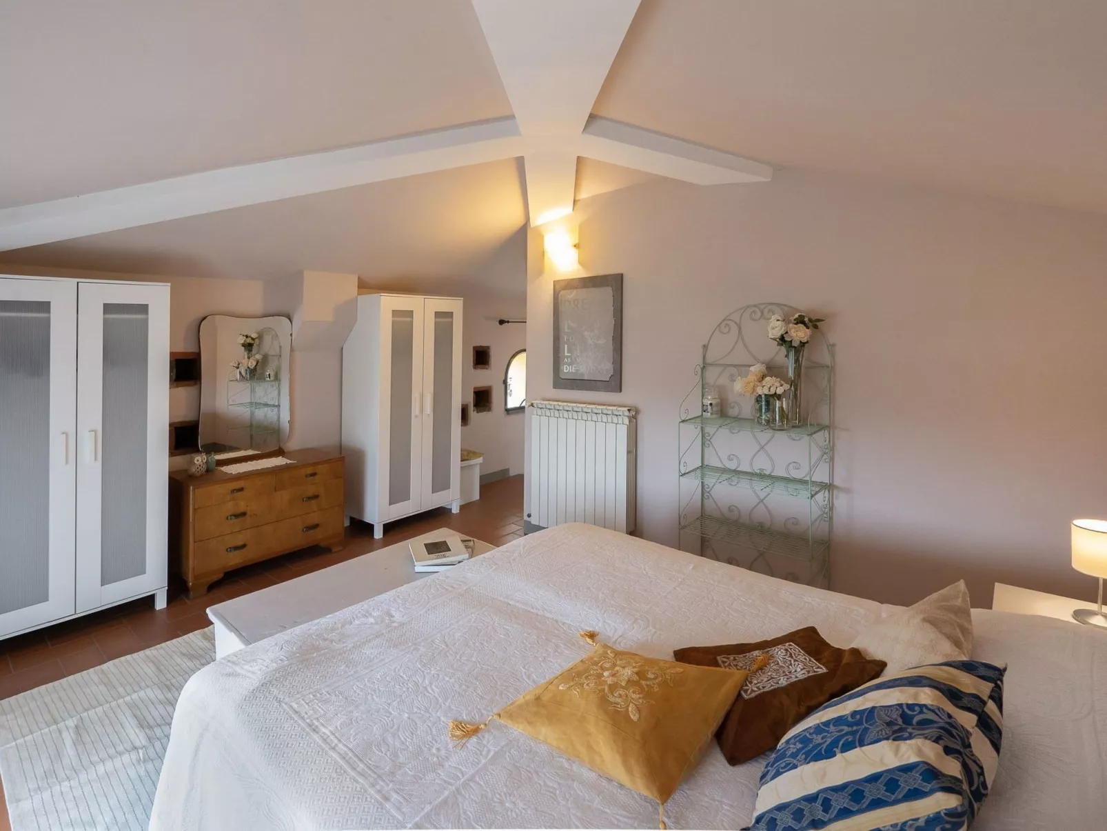 Zwei-Zimmer-Wohnung La Colombaia mit Garten-Image-tags.info