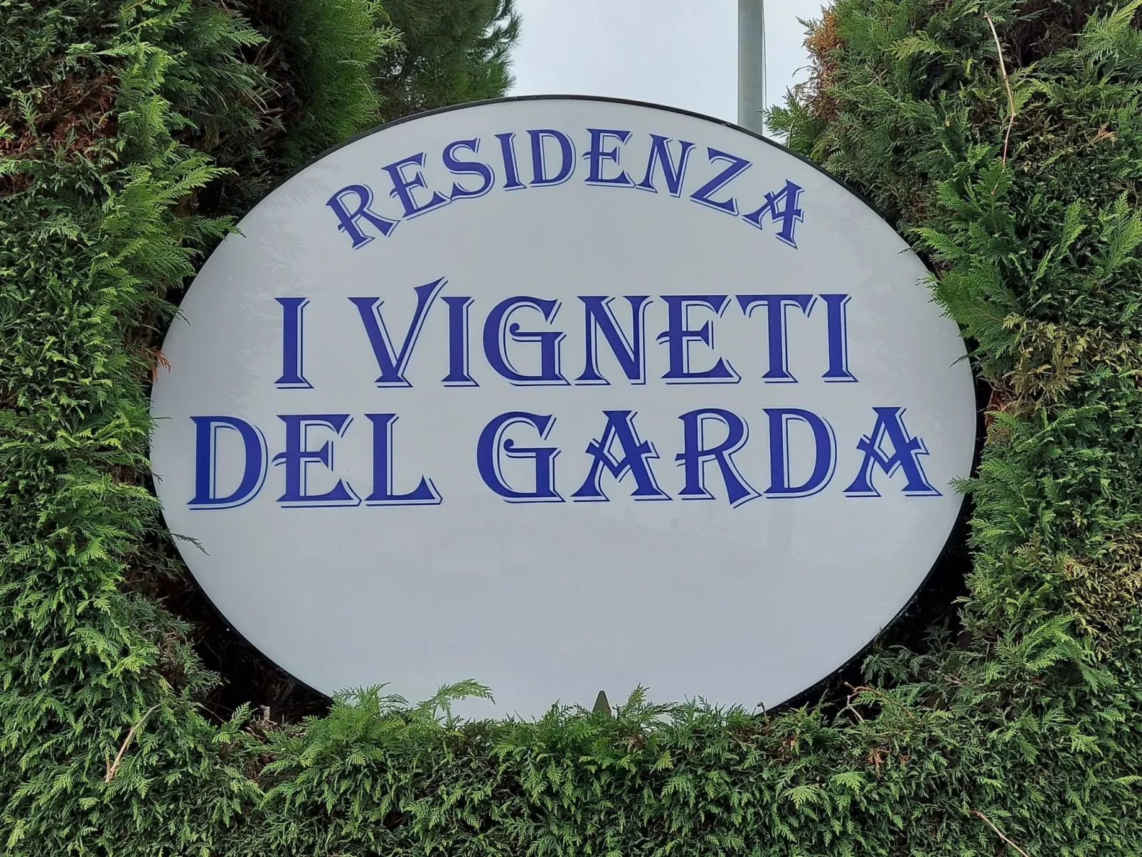 APART DINA LAZISE-Buiten