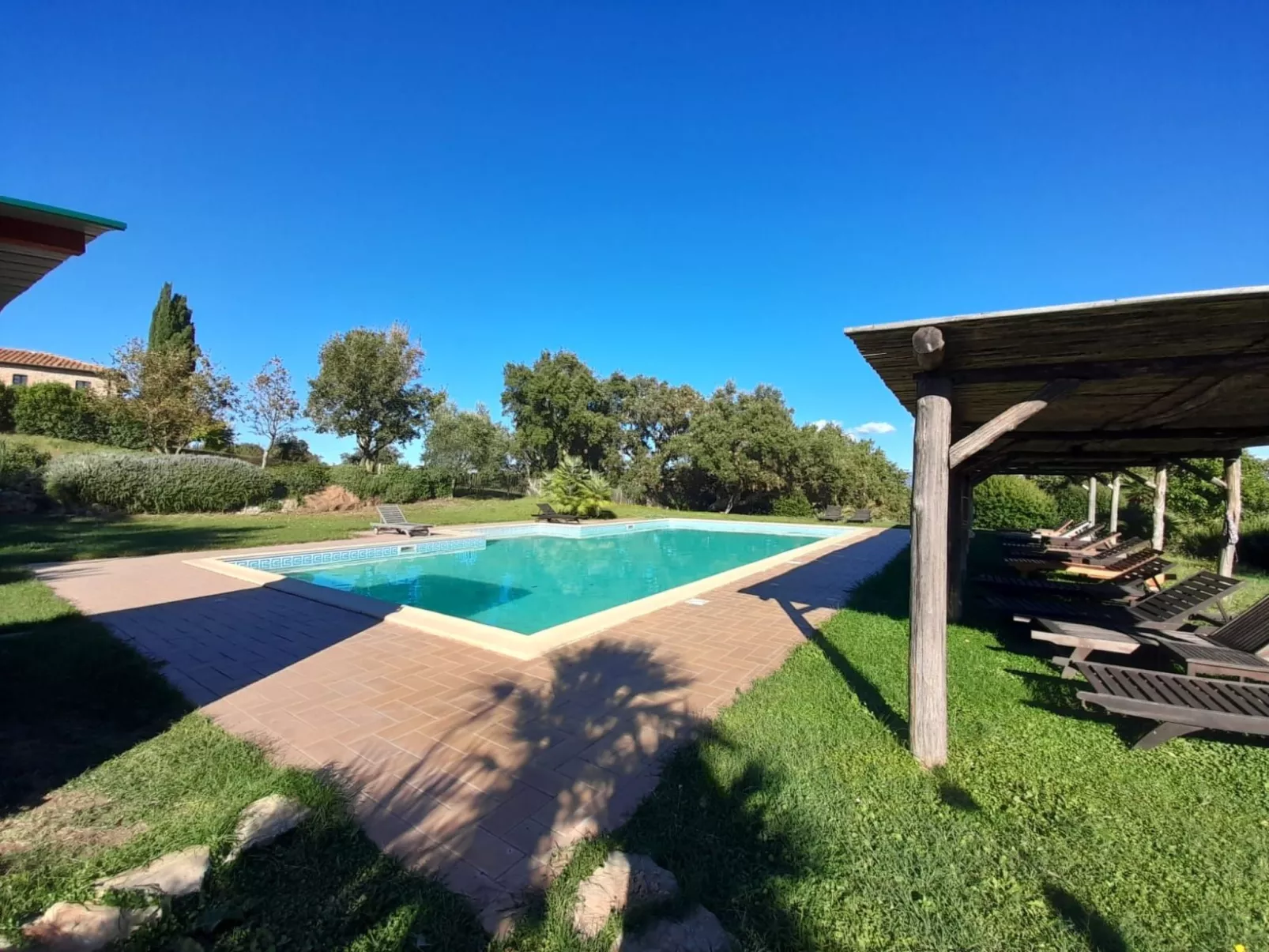 Wohnung mit Terrasse-Buiten