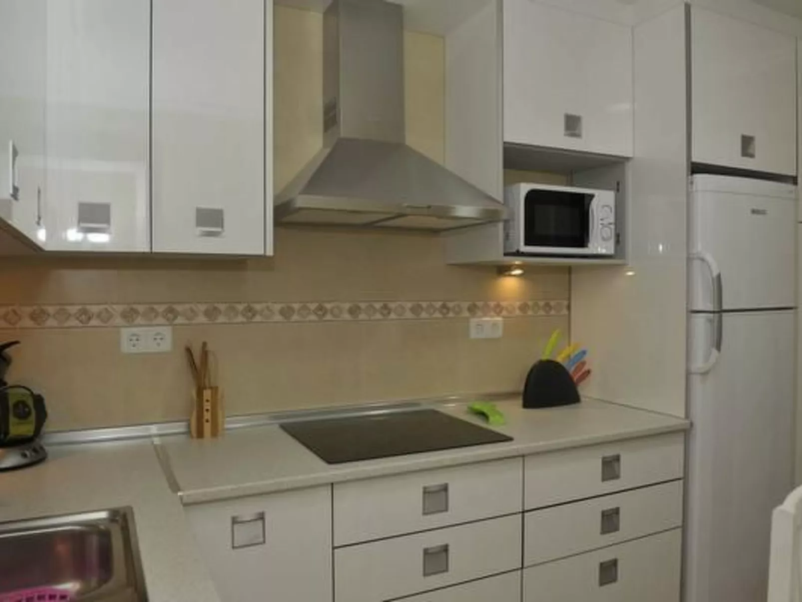 "Yovalu1" mit Balkon-Binnen