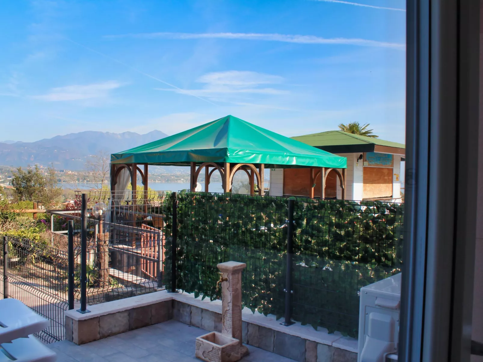 Charmante Wohnung in Solarolo mit Schwimmbad-Buiten