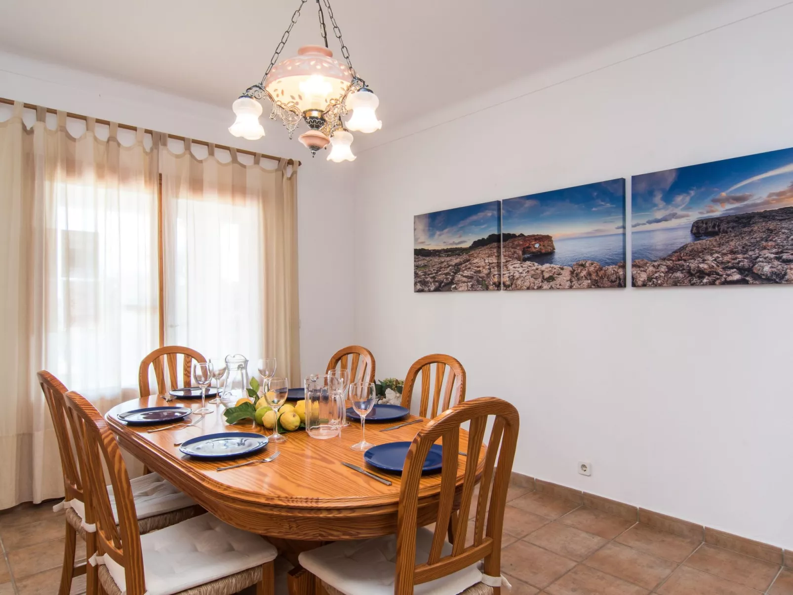 Fantastische Finca mit überdachter Terrasse-Binnen