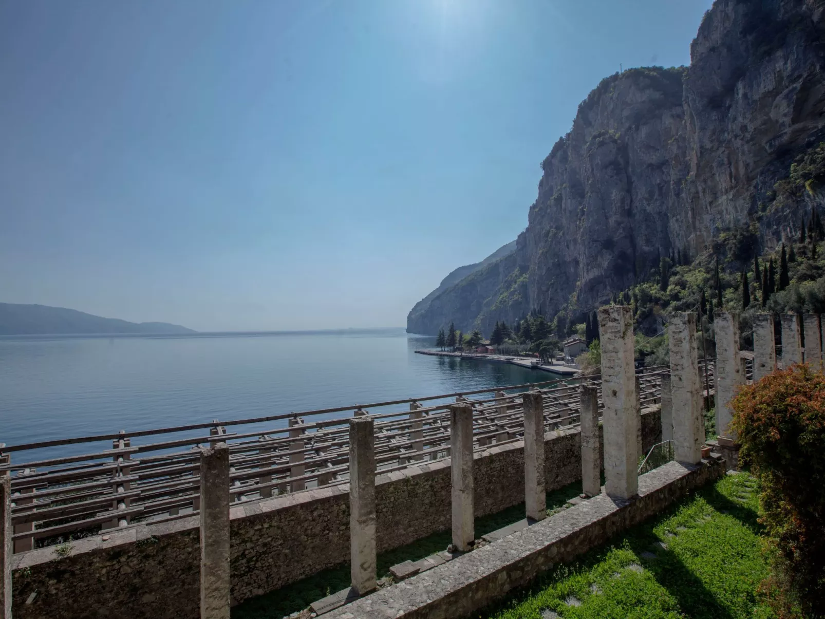 Kumquat Studio mit Garten- und Seeblick-Buiten