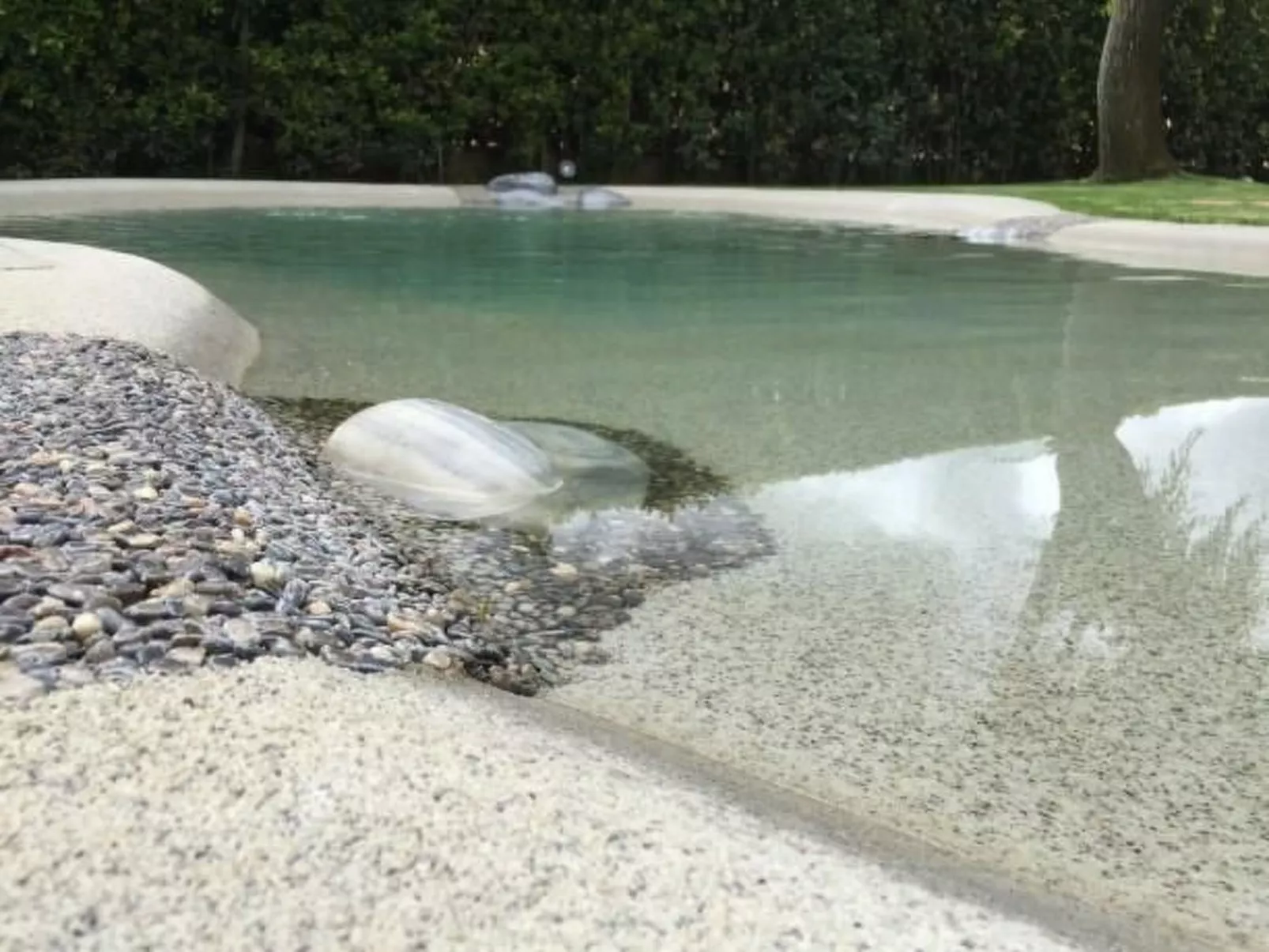 Gemütliches Ferienhaus mit Privatem Pool-Buiten