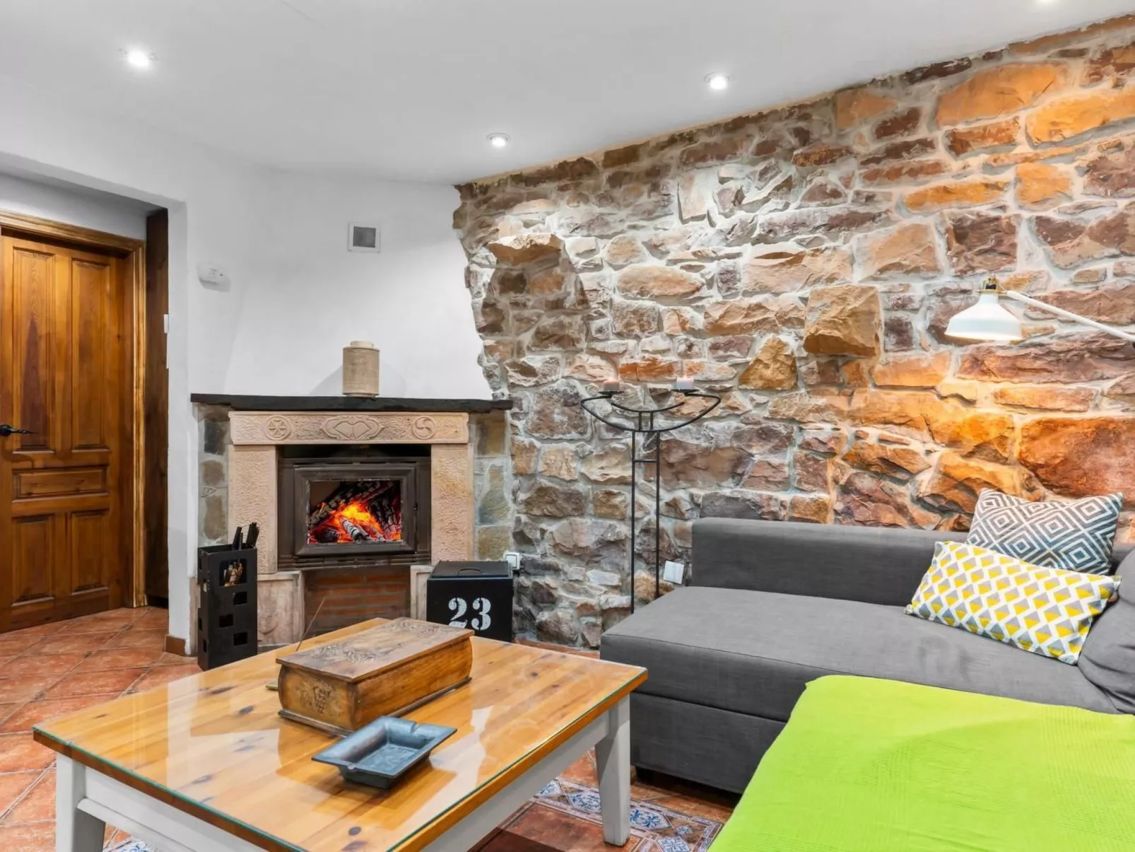 Jacuzzi, Kamin, Grill und spektakuläre Aussicht-Image-tags.info