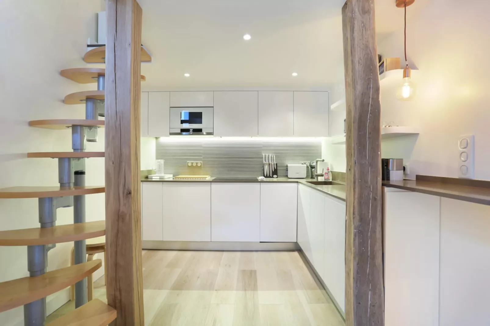 BOURG TIBOURG 1 NEW-Niet-getagd