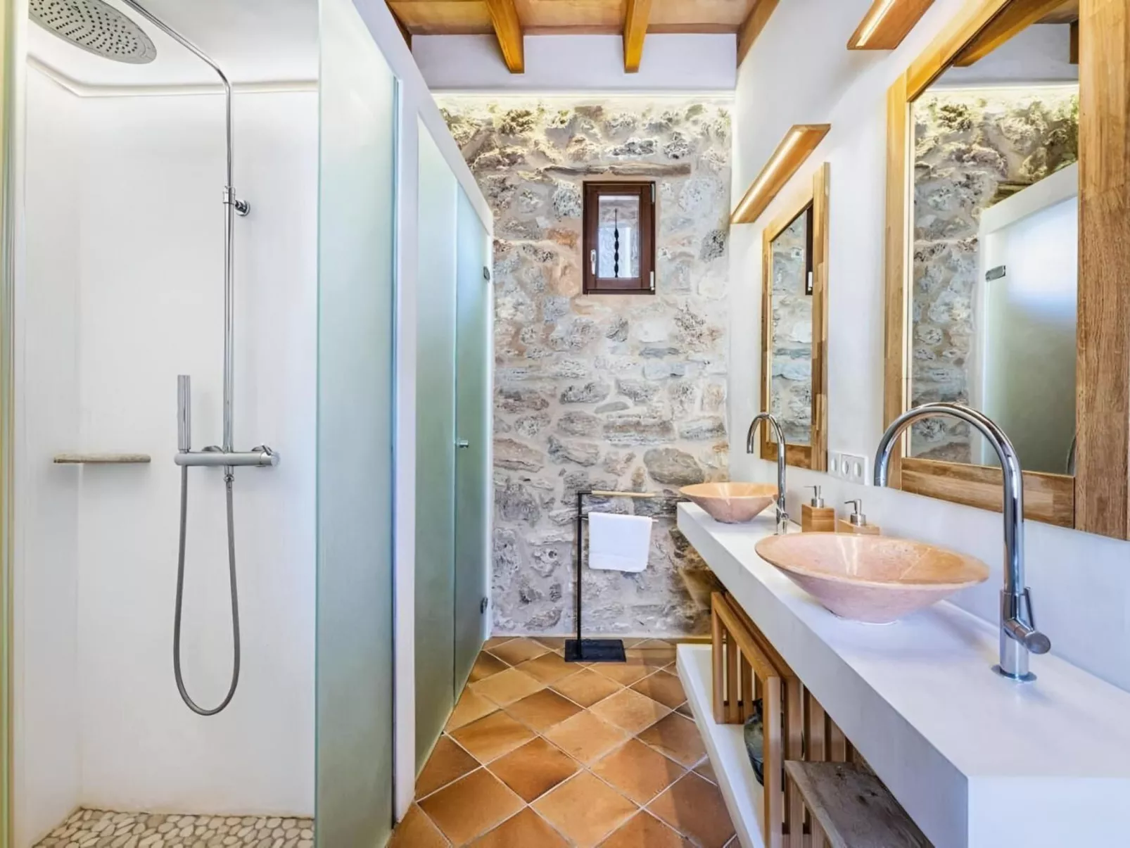 Luxuriöse Villa mit Pool und Klimaanlage für 8 Personen-Image-tags.info