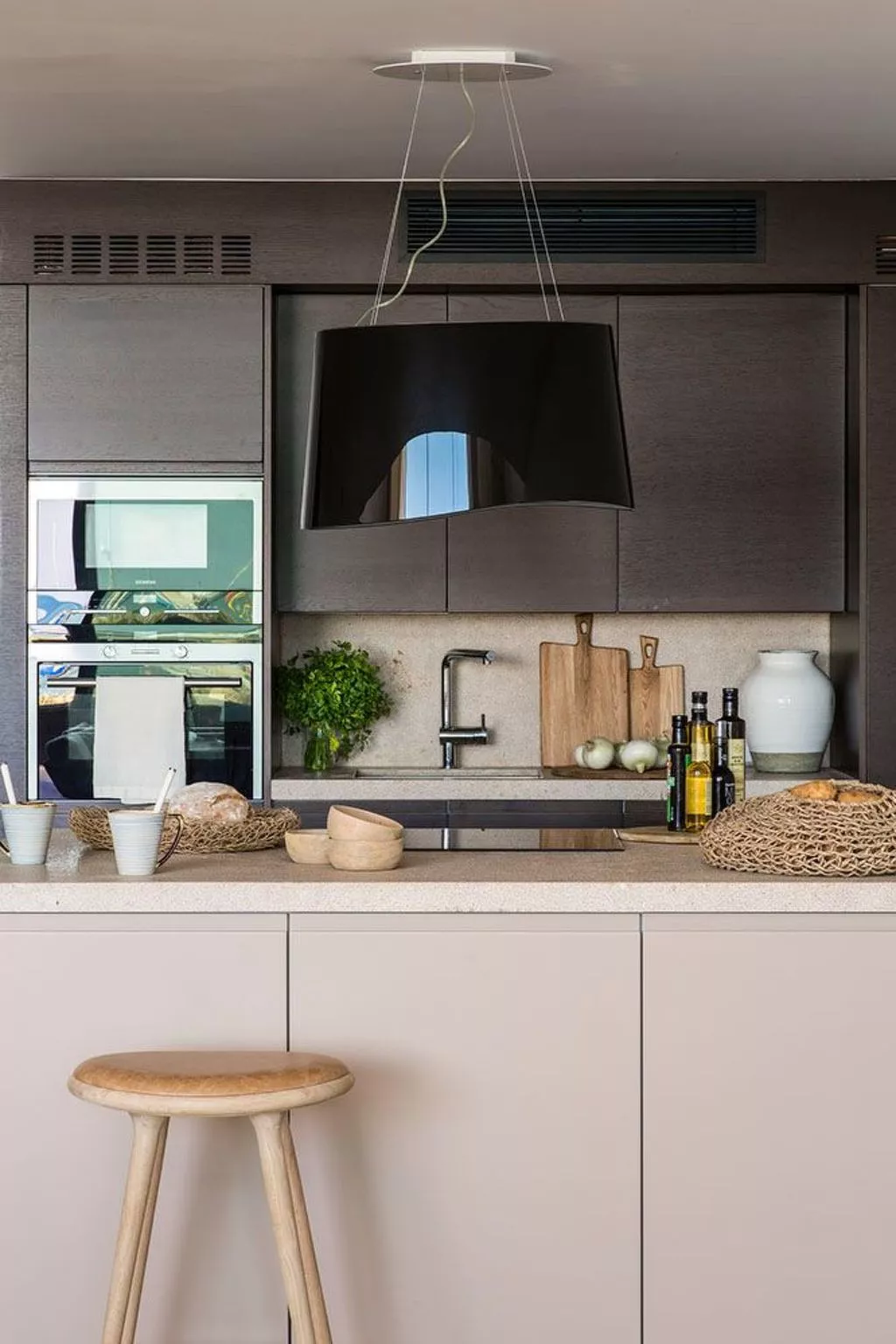 Haus "Colonia Beach" mit Blick auf das Wasser-Image-tags.info