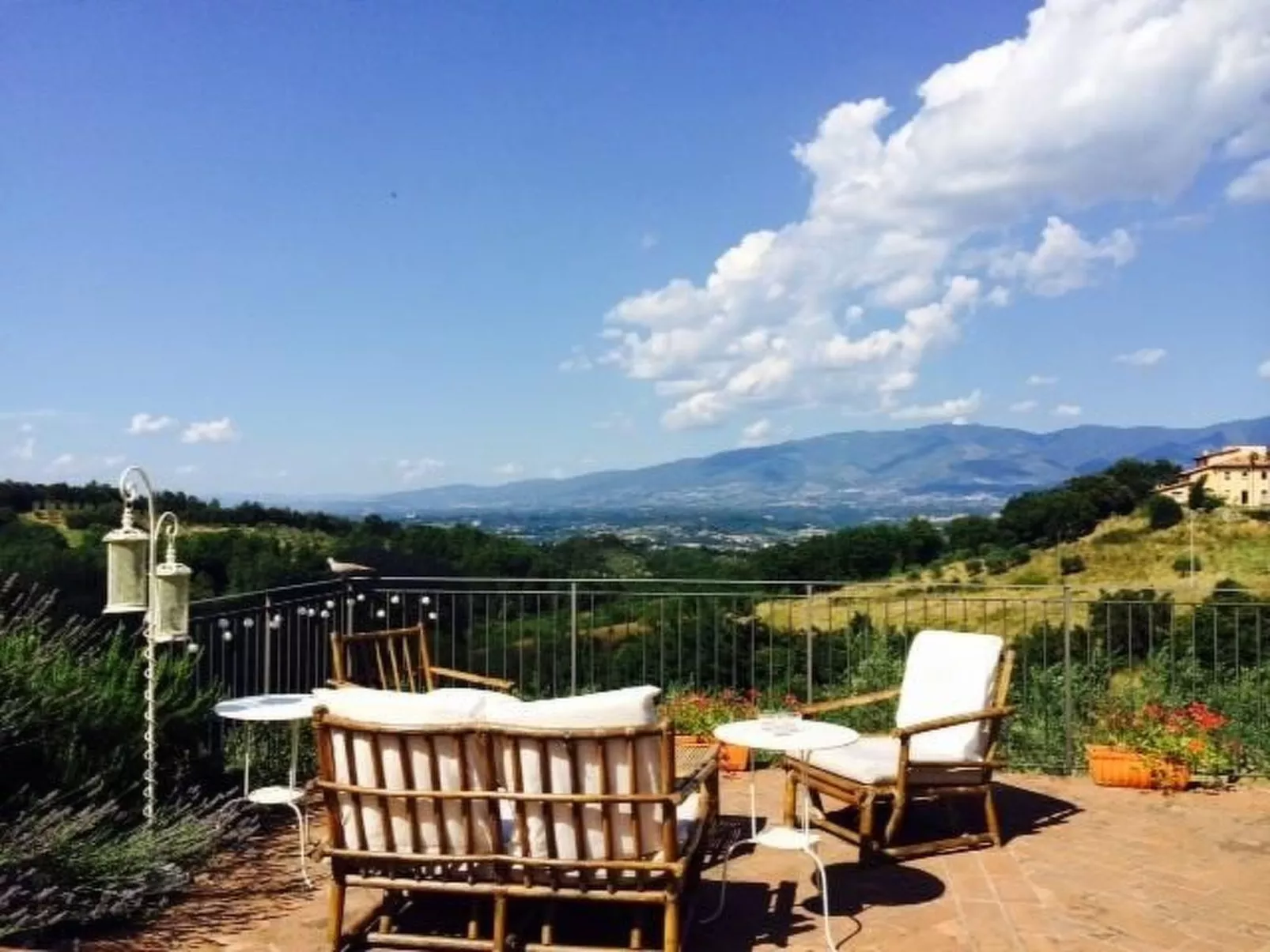 Anwesen "Frantoio" mit Infinity-Pool-Image-tags.info