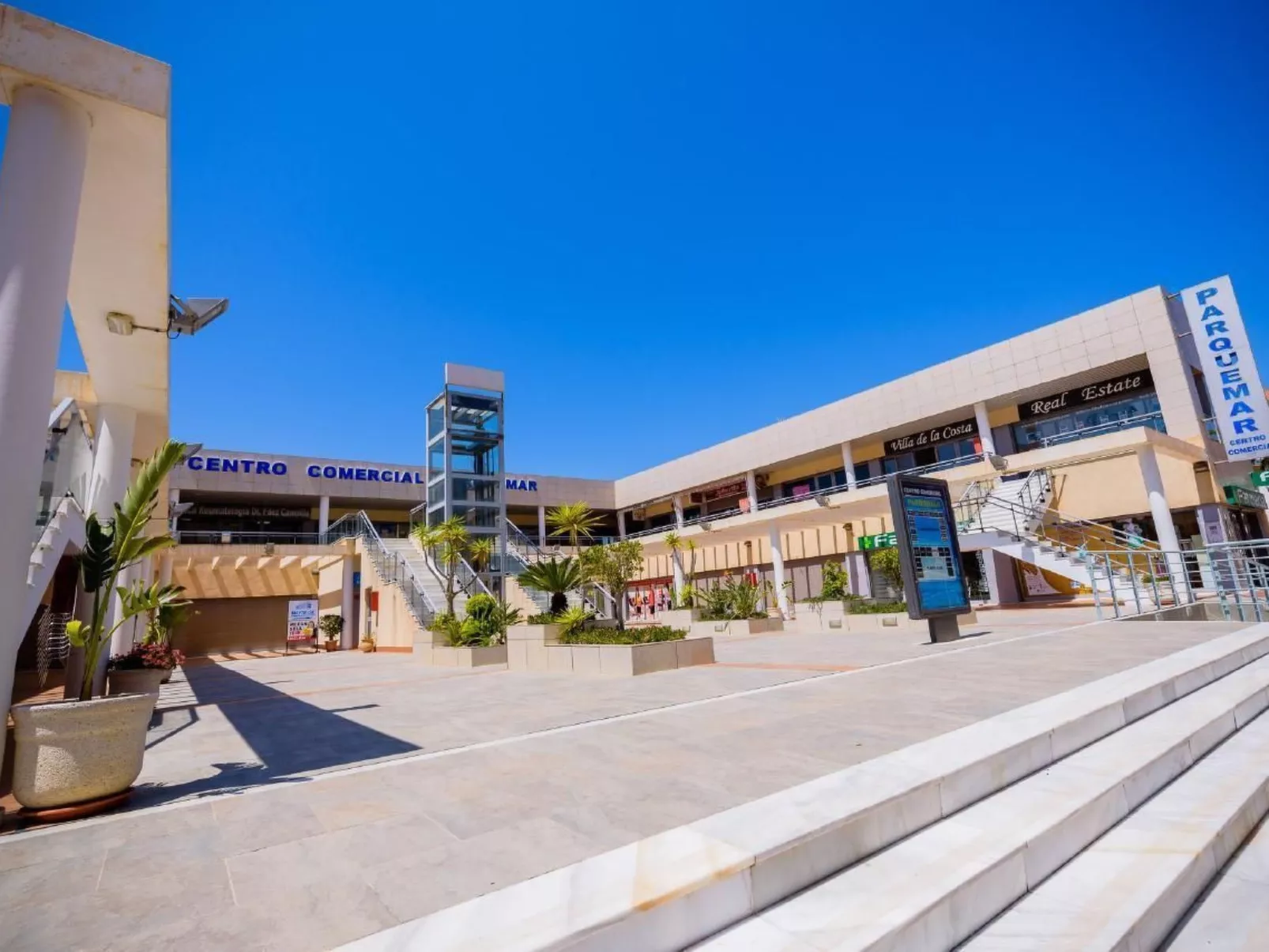 "Limonka" mit eigener Terrasse-Buiten