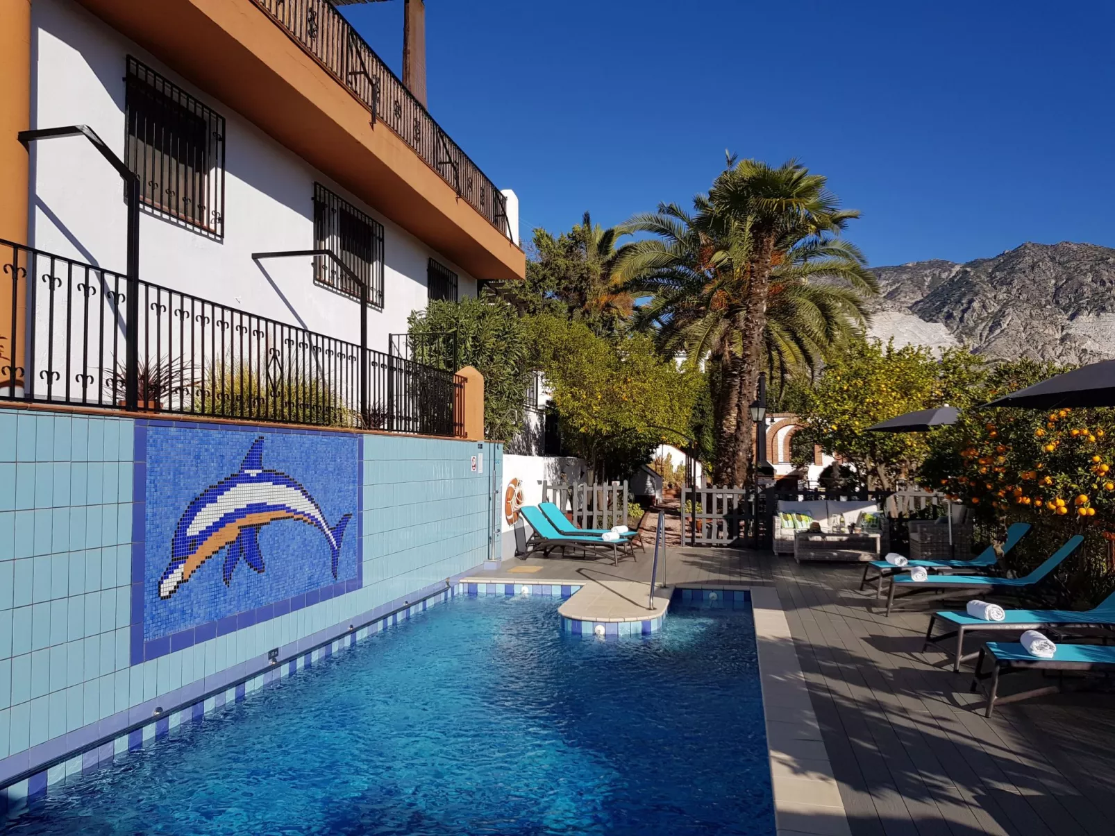 Hütte mit Terrasse-Buiten