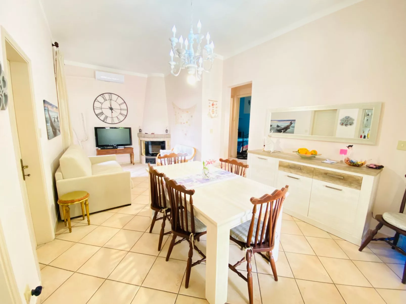 Repräsentative Villa, Klima, 300 Meter vom Meer entfernt-Binnen