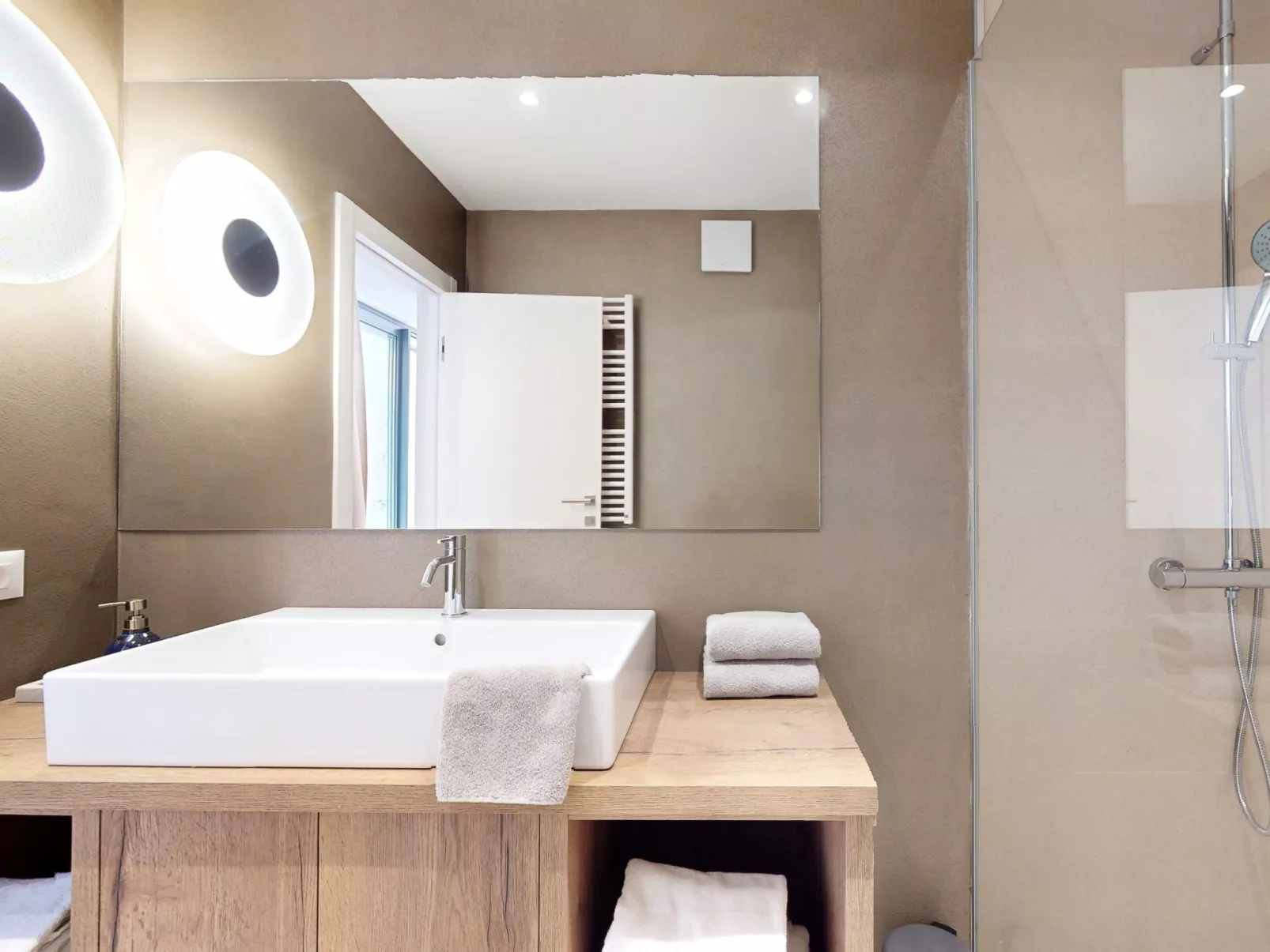 Villa Oleander-Image-tags.info