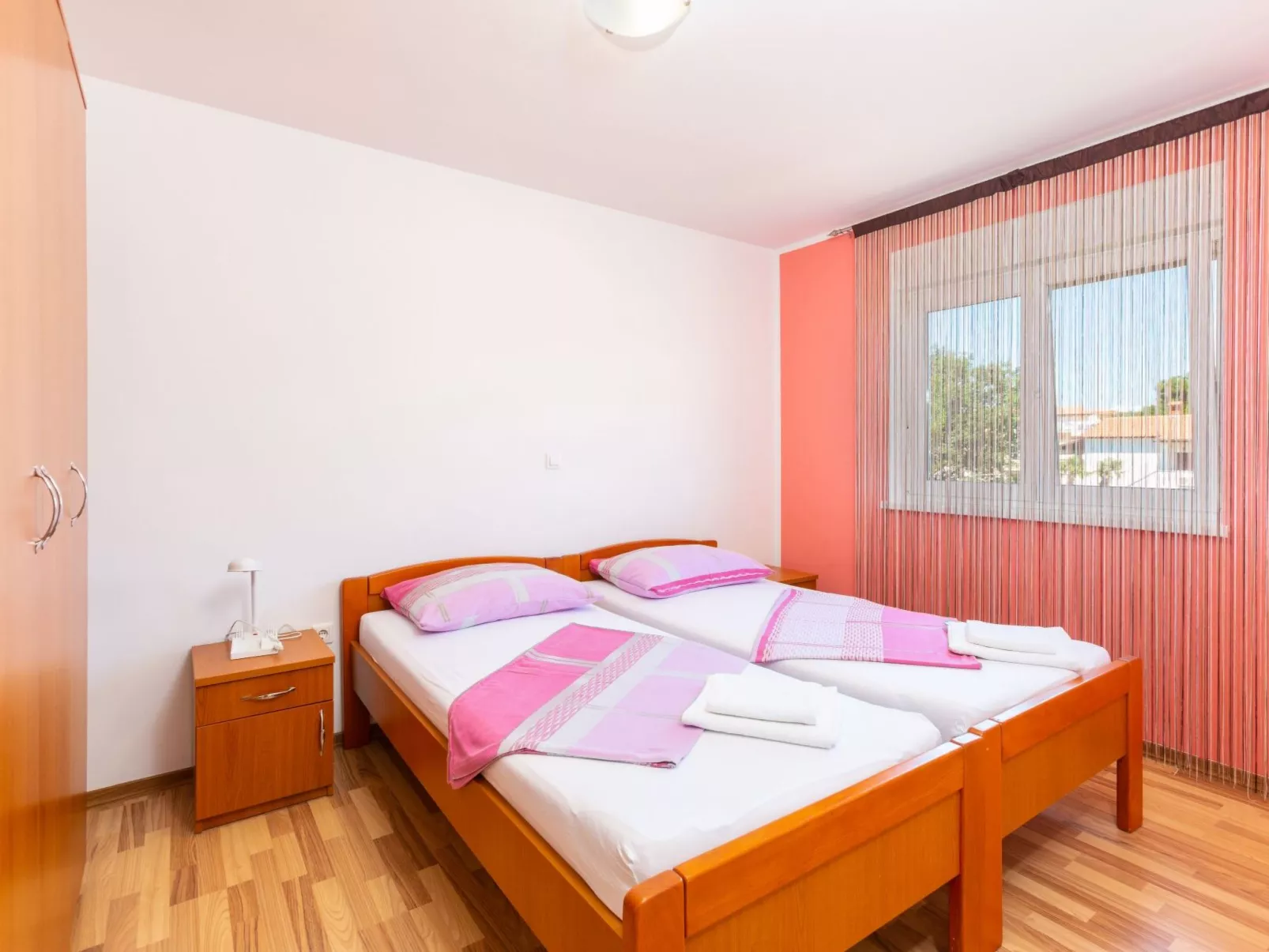 "Dragan 2" mit Balkon-Binnen