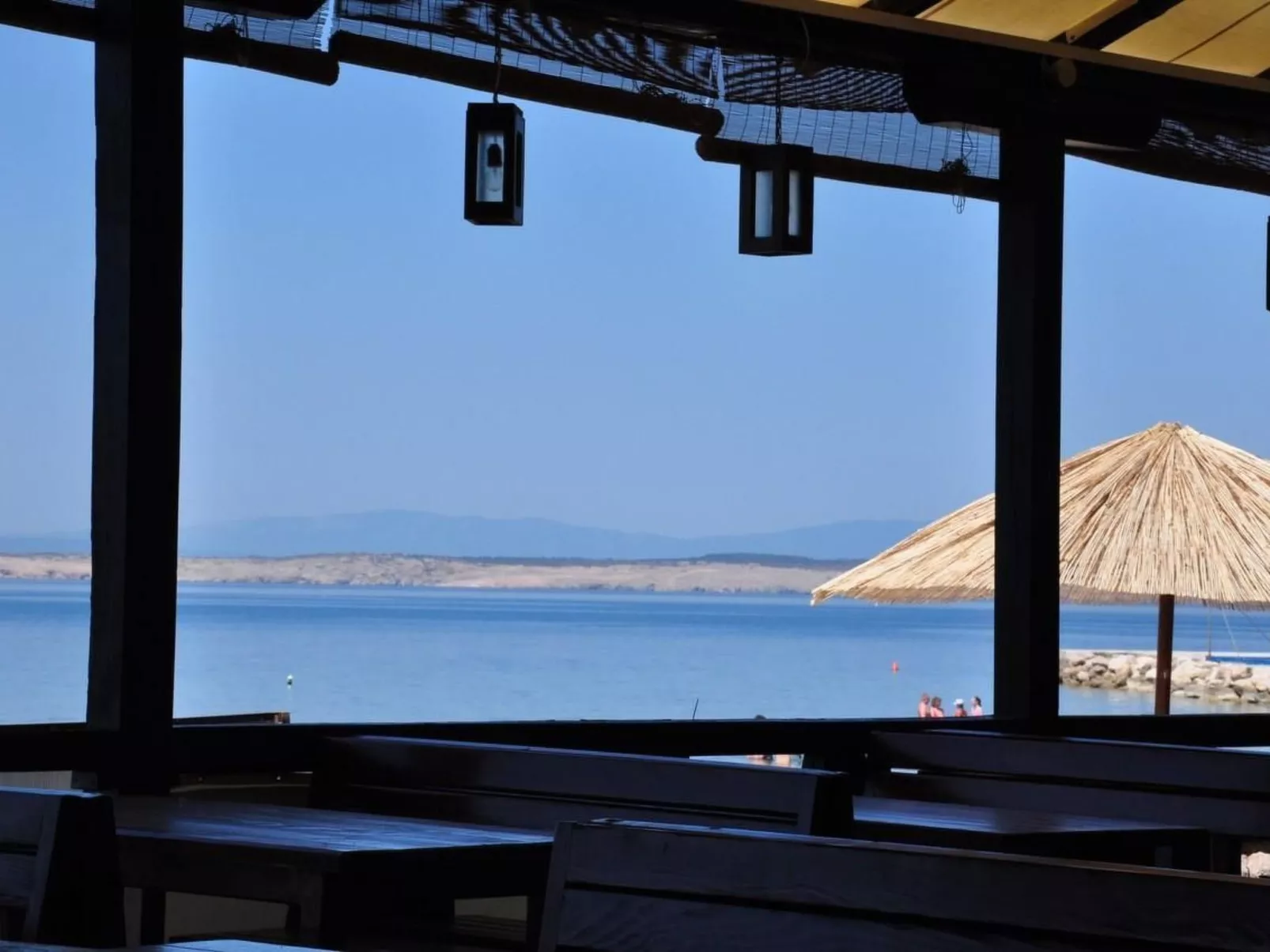 Wohnung mit Balkon und Meerblick-Buiten