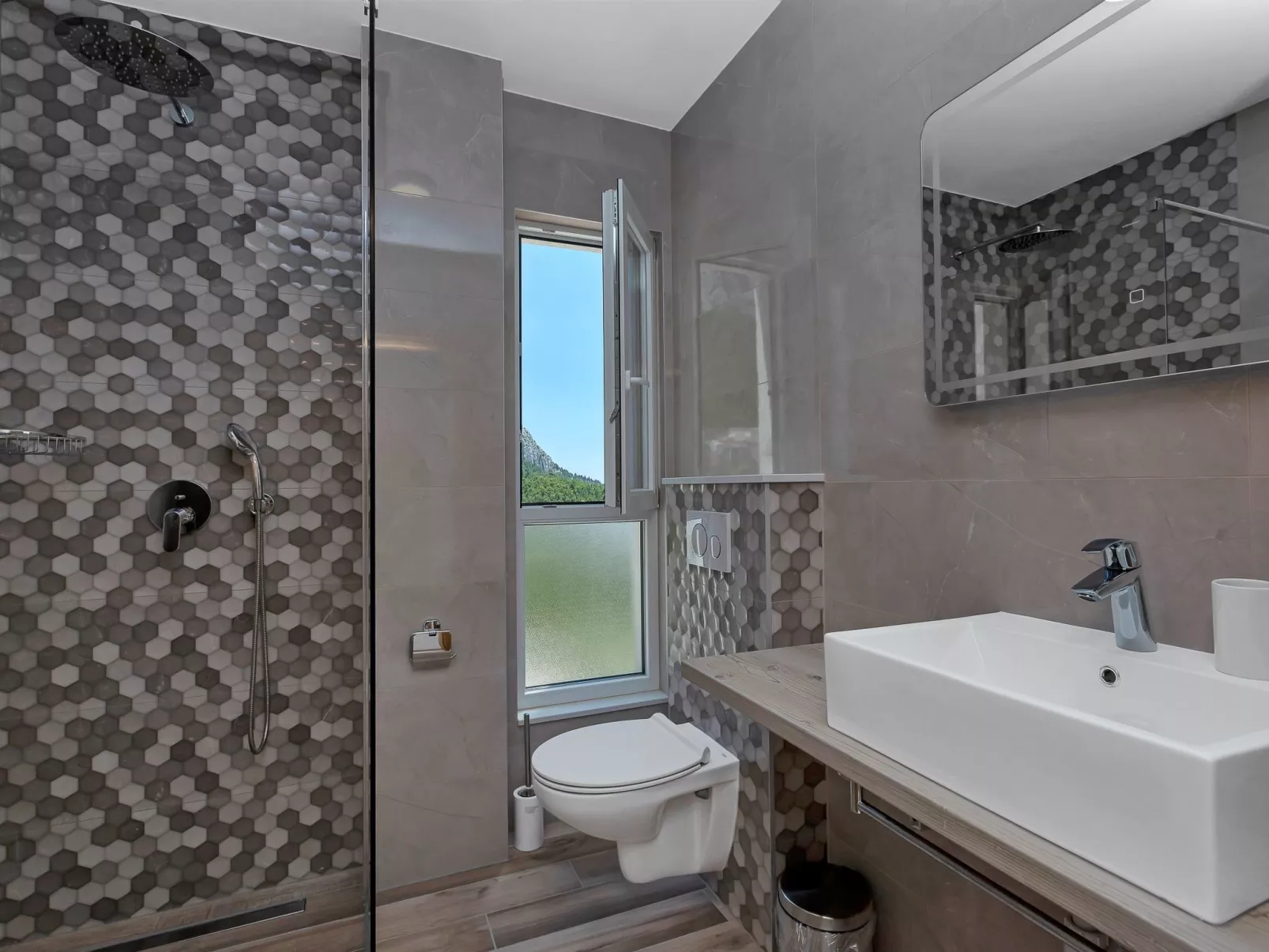 Moderne Villa Smart mit Pool und Meerblick-Binnen