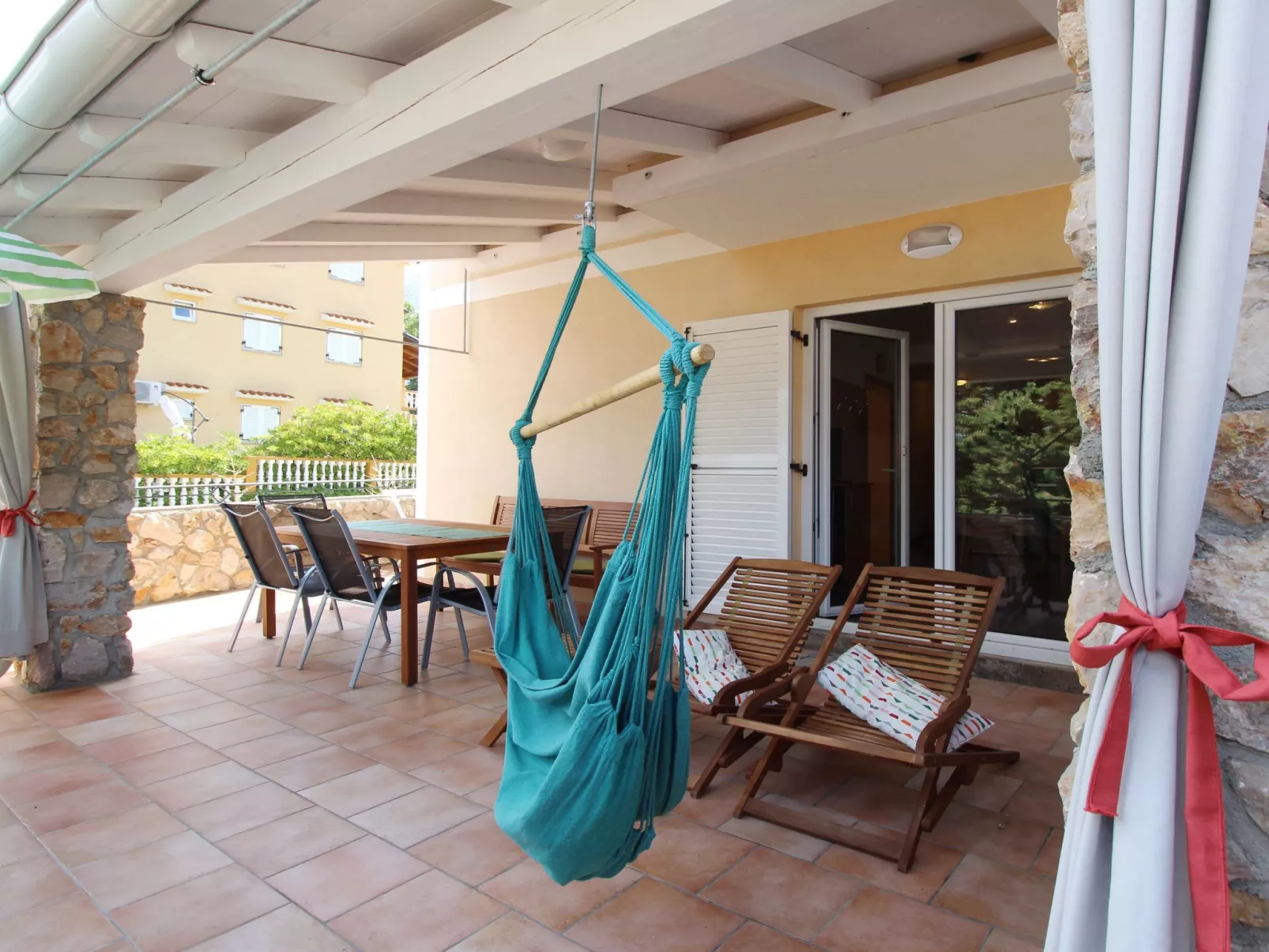 Appartement in Baška mit Eigener Terrasse-Buiten