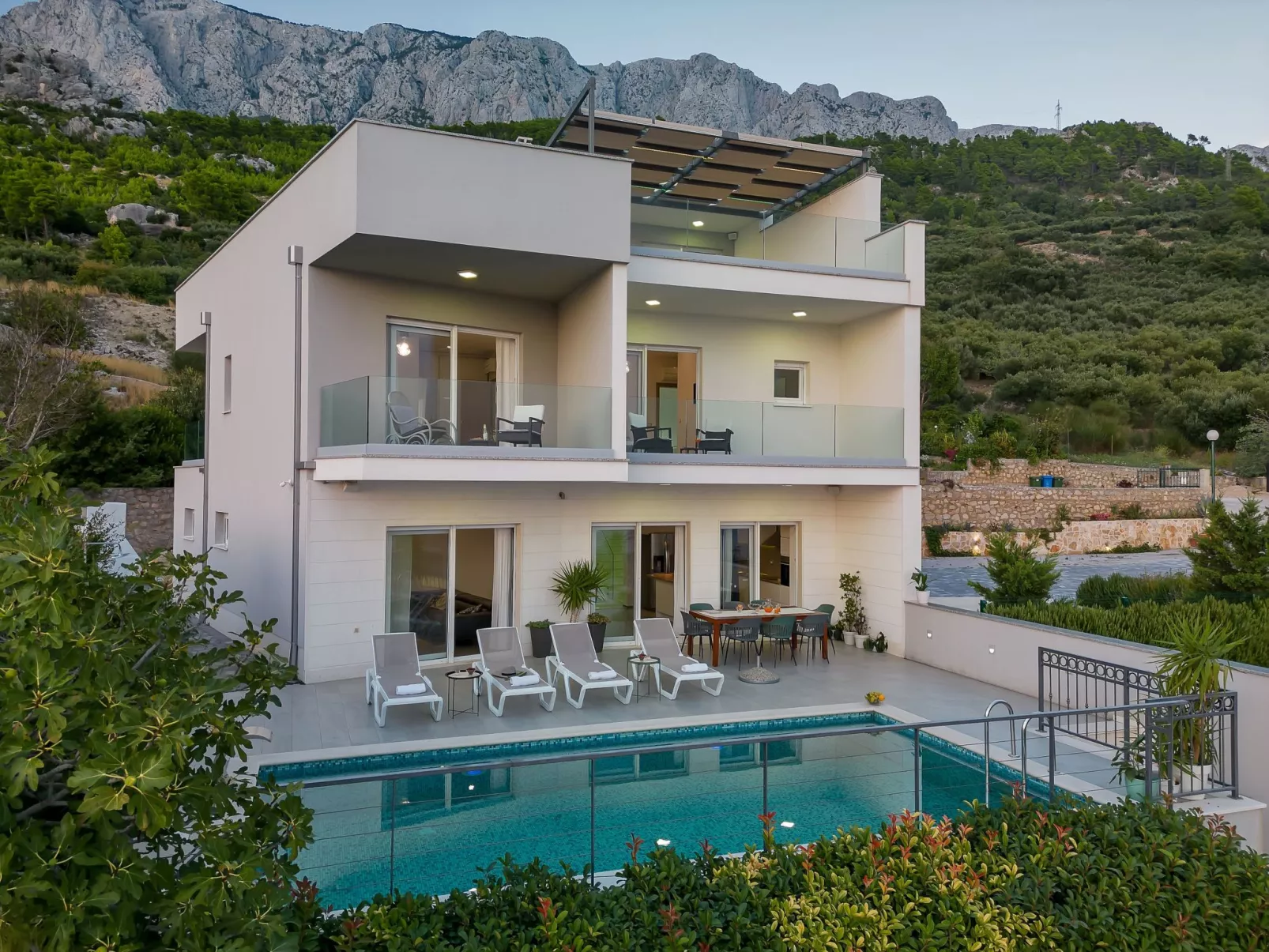 Villa inmitten der Natur in ruhiger Lage-Buiten