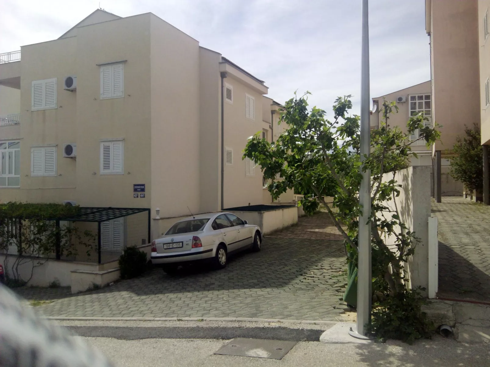 Wohnung mit Blick auf das Wasser-Image-tags.info