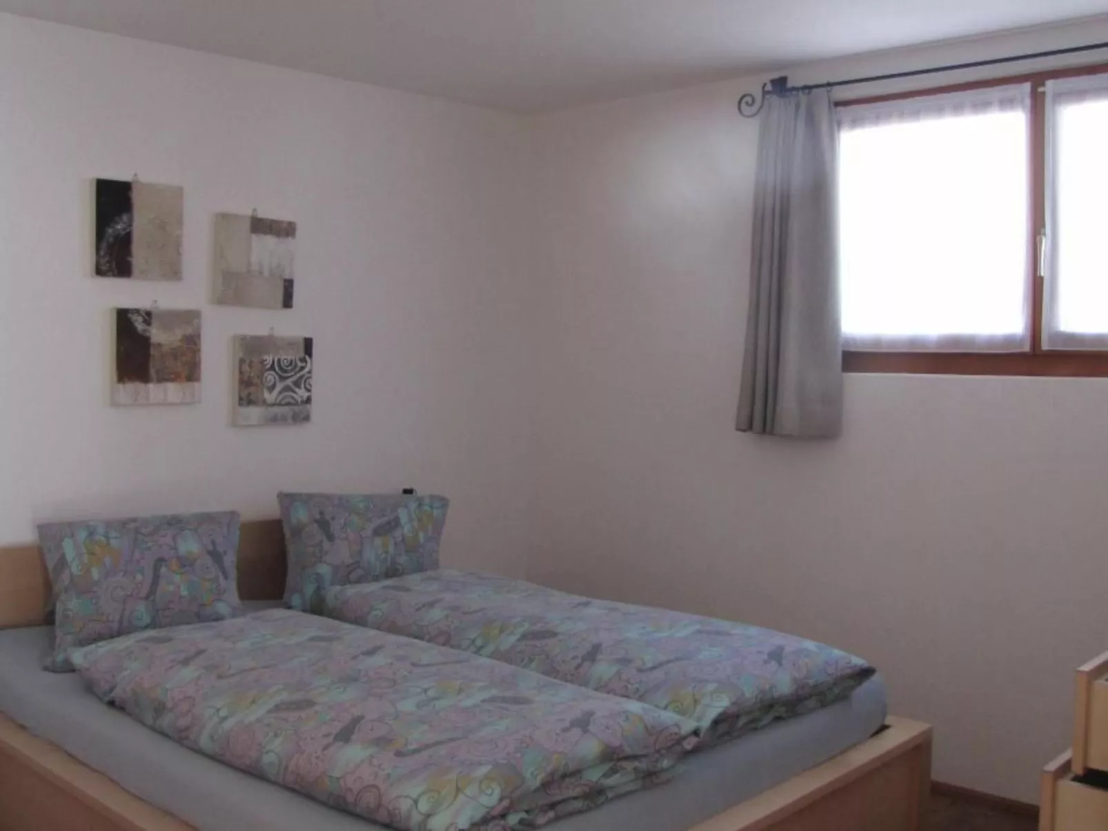 Chesa Ovelin-Image-tags.info