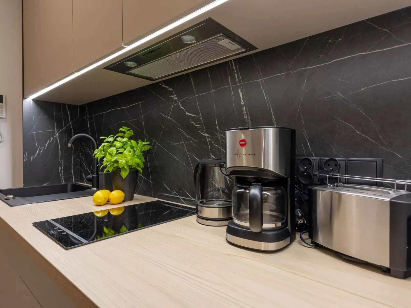 Matejki 2 - Ihr Zuhause in der Ferne-Binnen