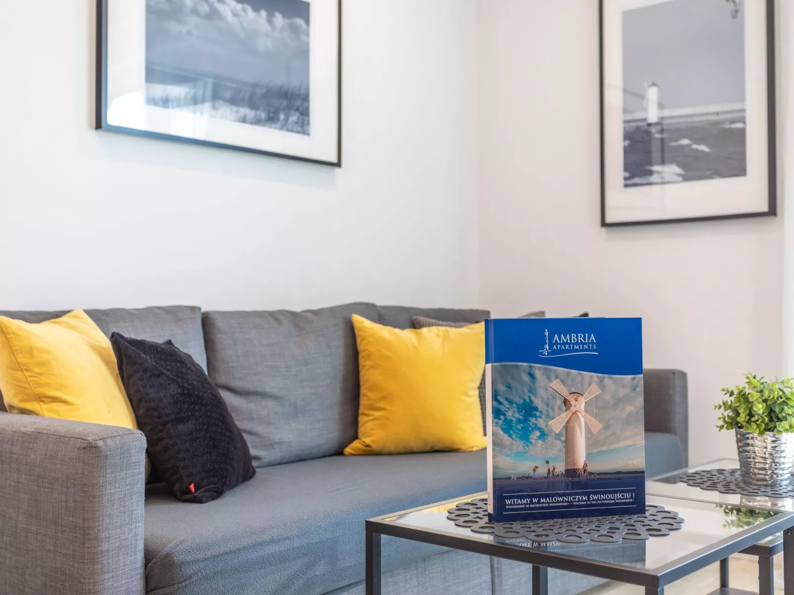 Lichtdurchflutete Ferienwohnung Bianco am Meer-Image-tags.info