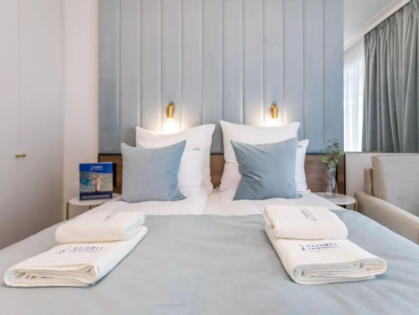 Mit Balkon am Meer-Image-tags.info