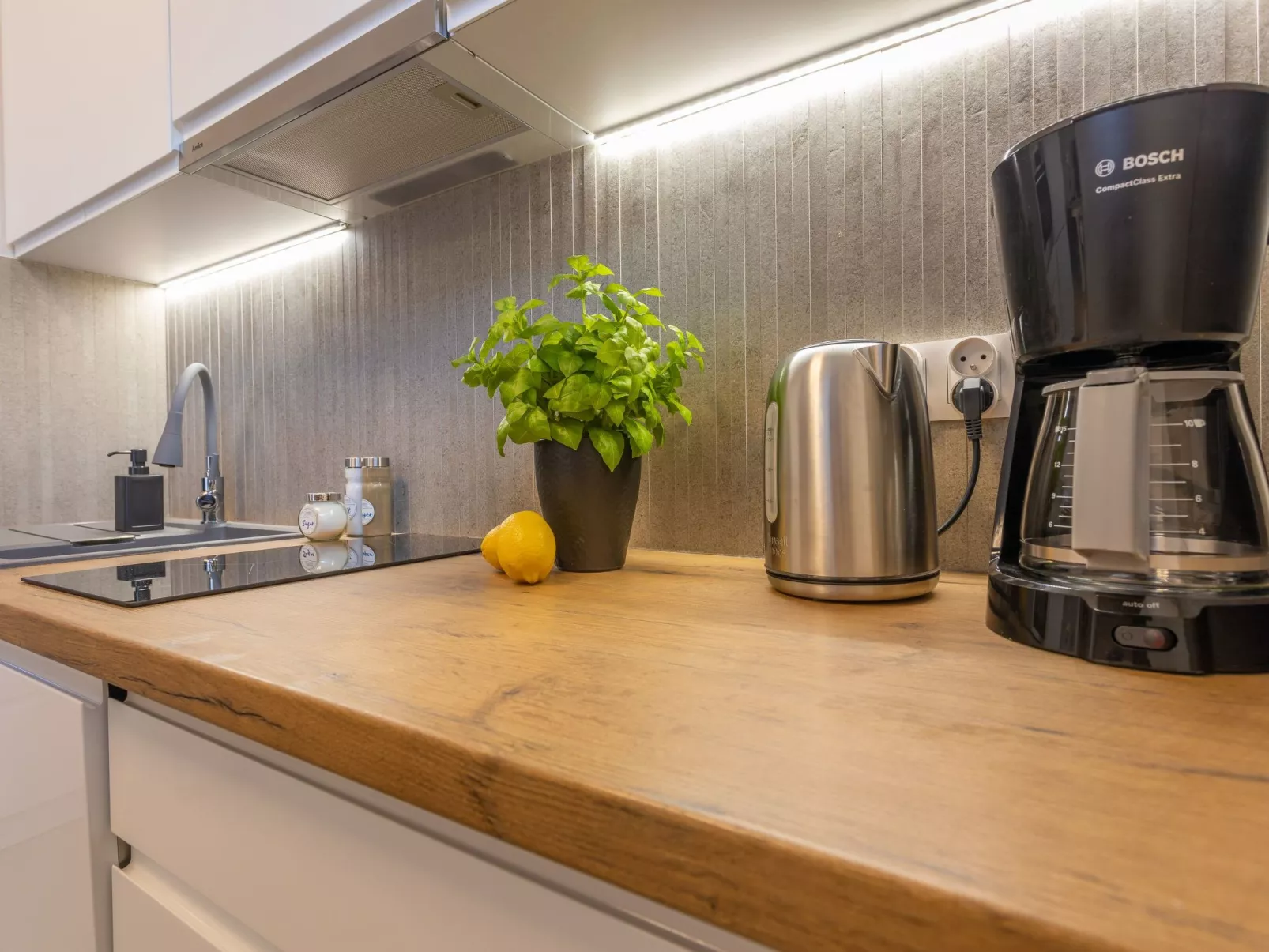 Platan 5 mit Terrasse am Meer-Image-tags.info