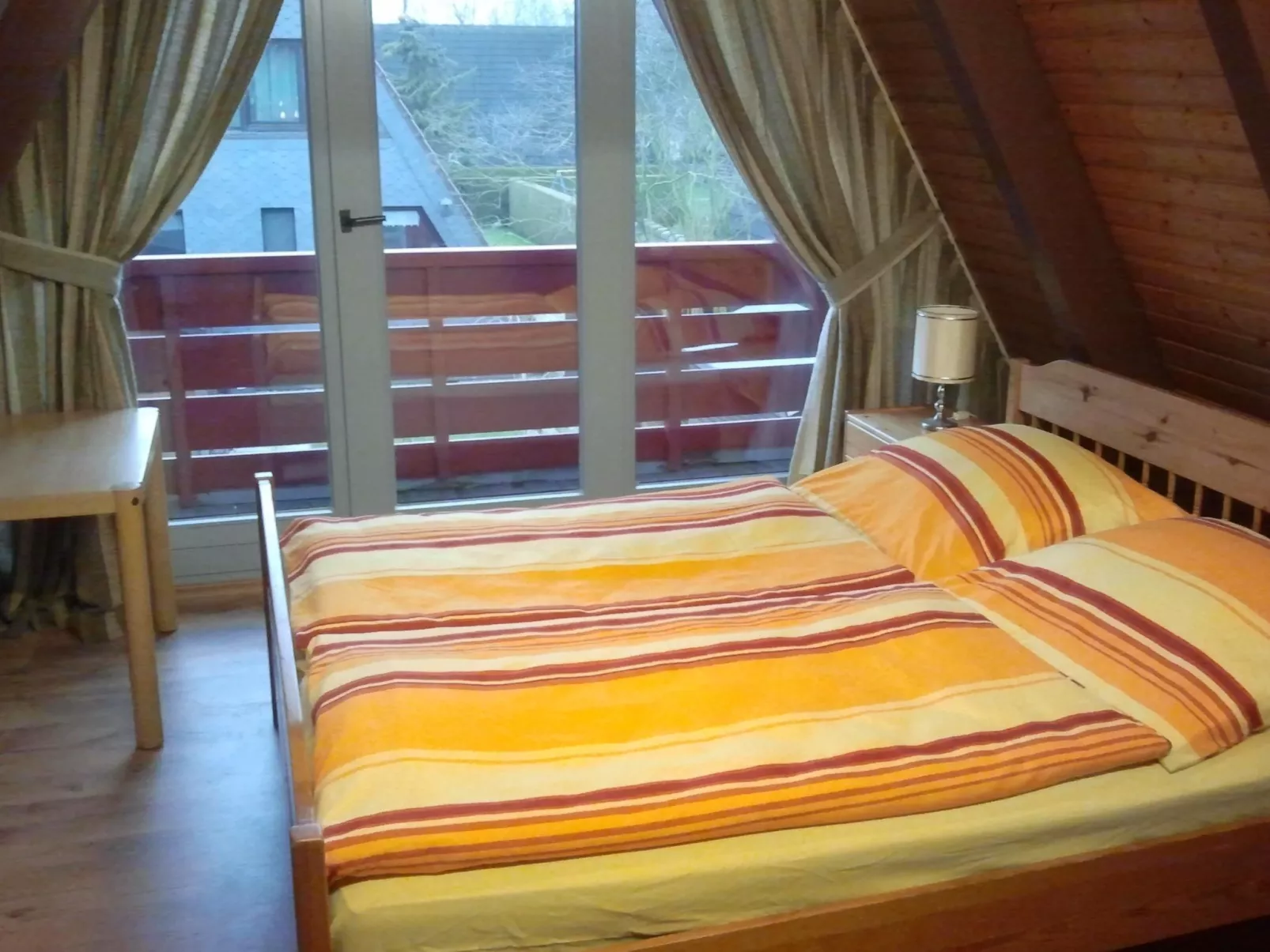 Unmittelbar hinter dem Deich gelegenes Nurdachhaus-Image-tags.info