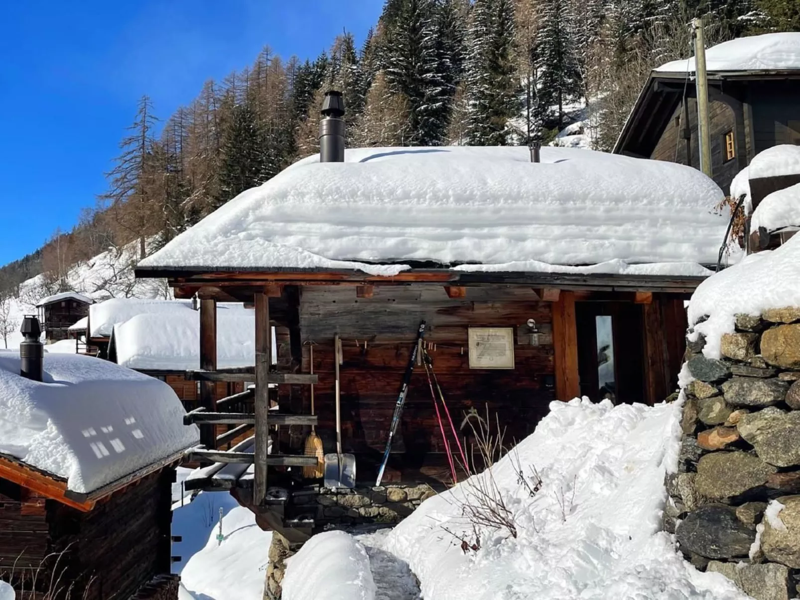 Spycher Niederwald-Buiten