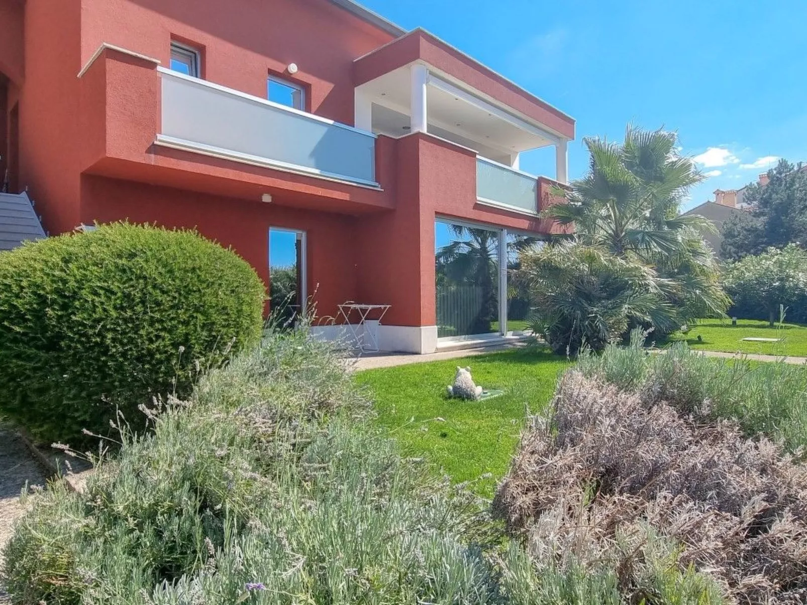 Wohnung "Niva B" mit Terrasse-Buiten