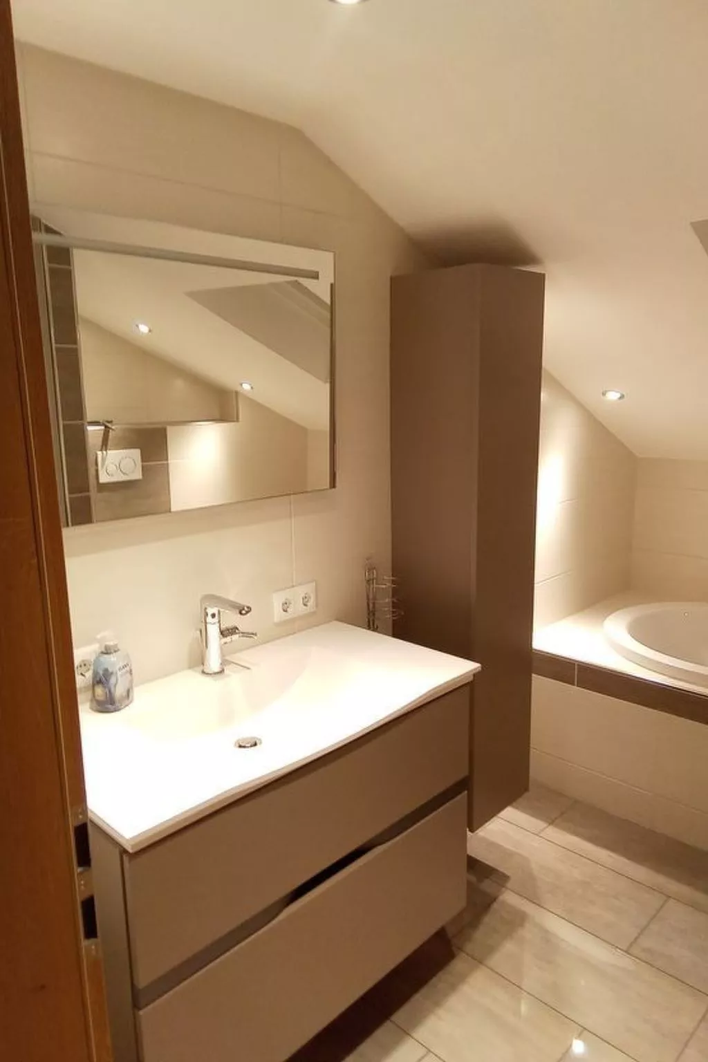 Exclusive Ferienwohnung mit Balkon-Image-tags.info