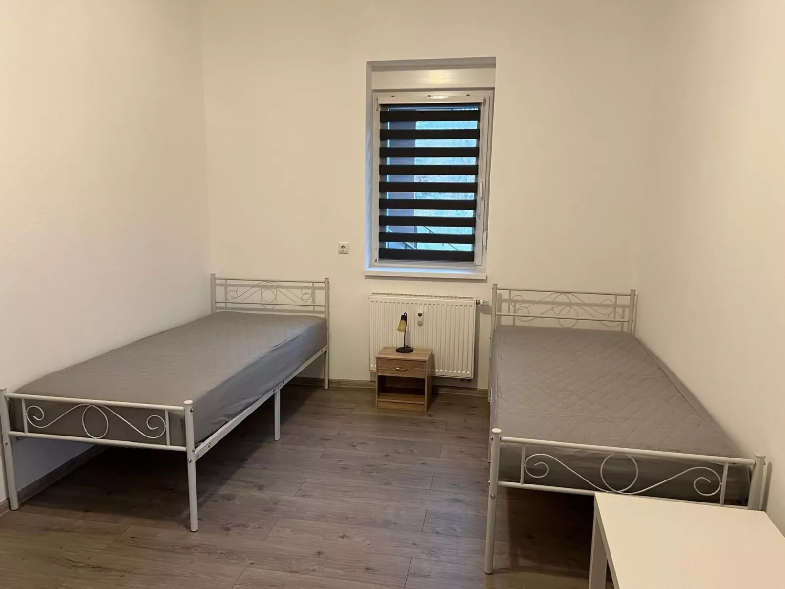 Große, möblierte Wohnung mit Garten-Binnen