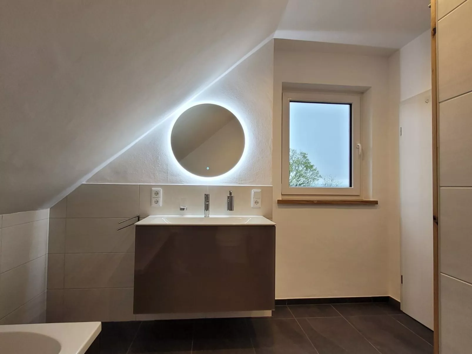 Appartement mit Balkon-Binnen