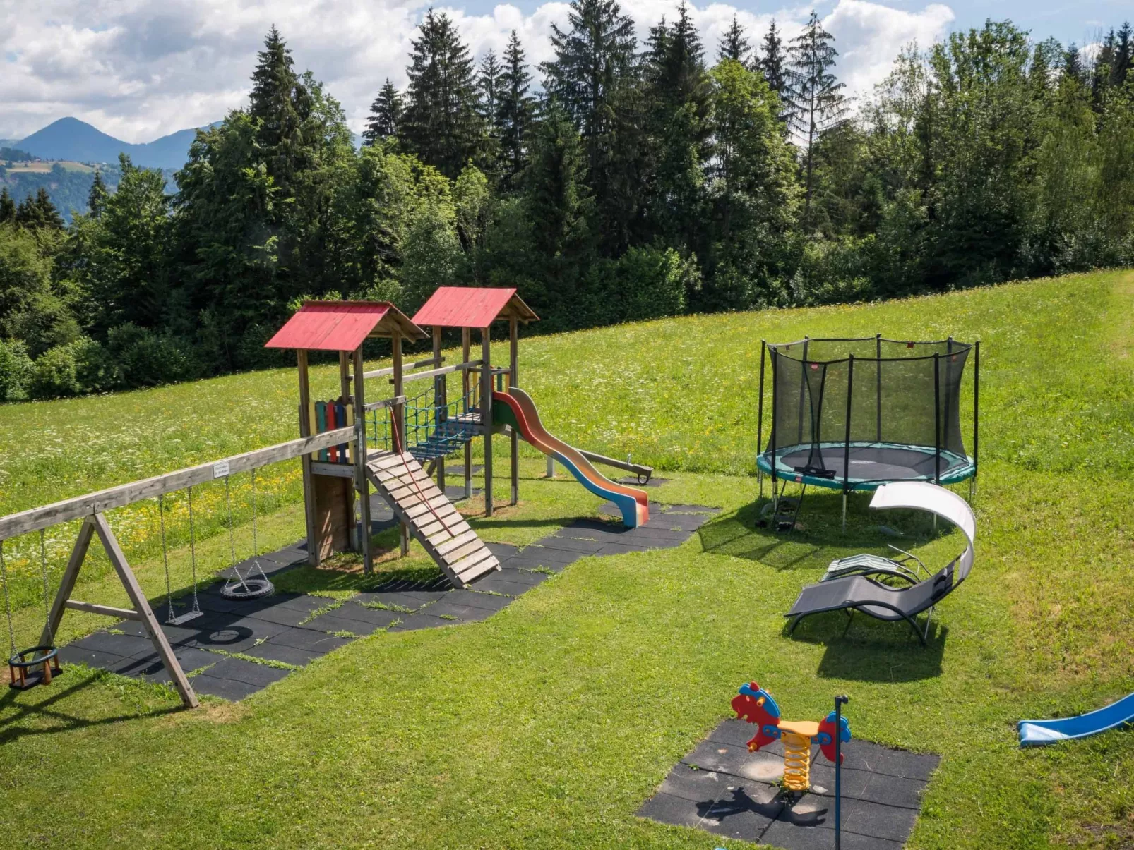 In Gemeinde Hermagor-Pressegger See mit Terrasse, Grill und Garten-Image-tags.info