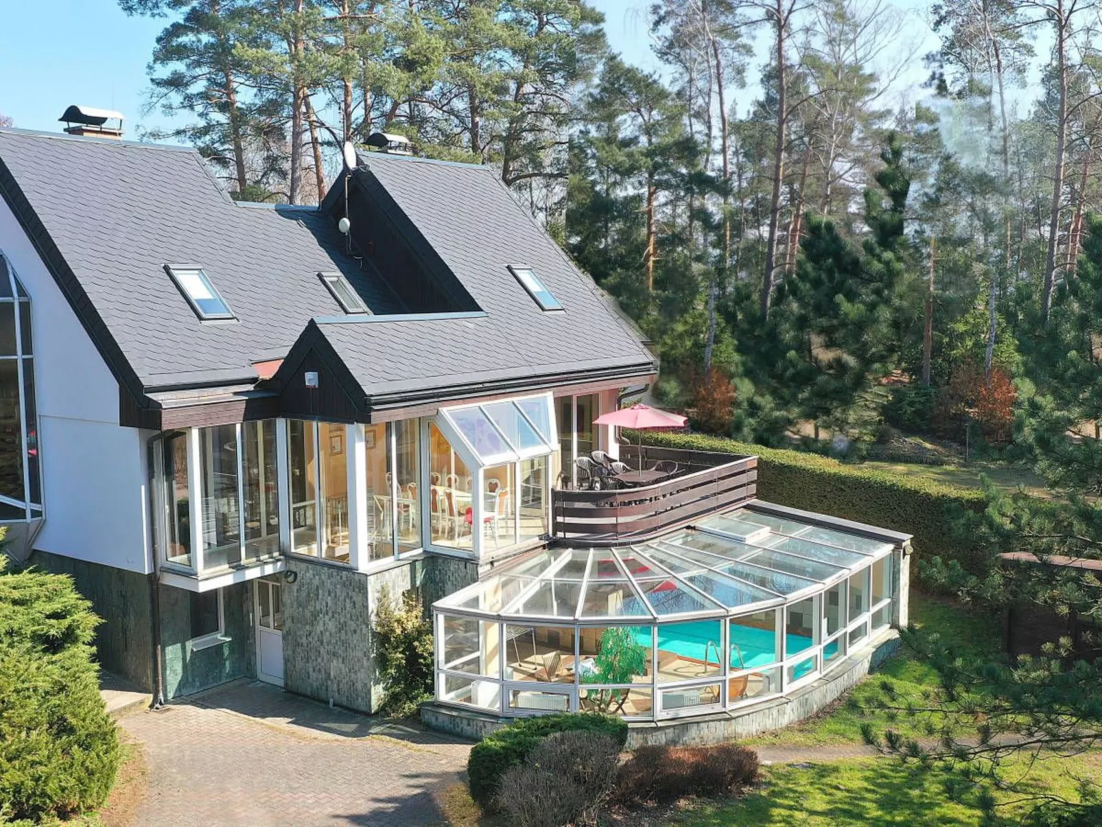 Wellness Ferienhaus Branzez mit Innenpool, Sauna.. - Image-tags.info