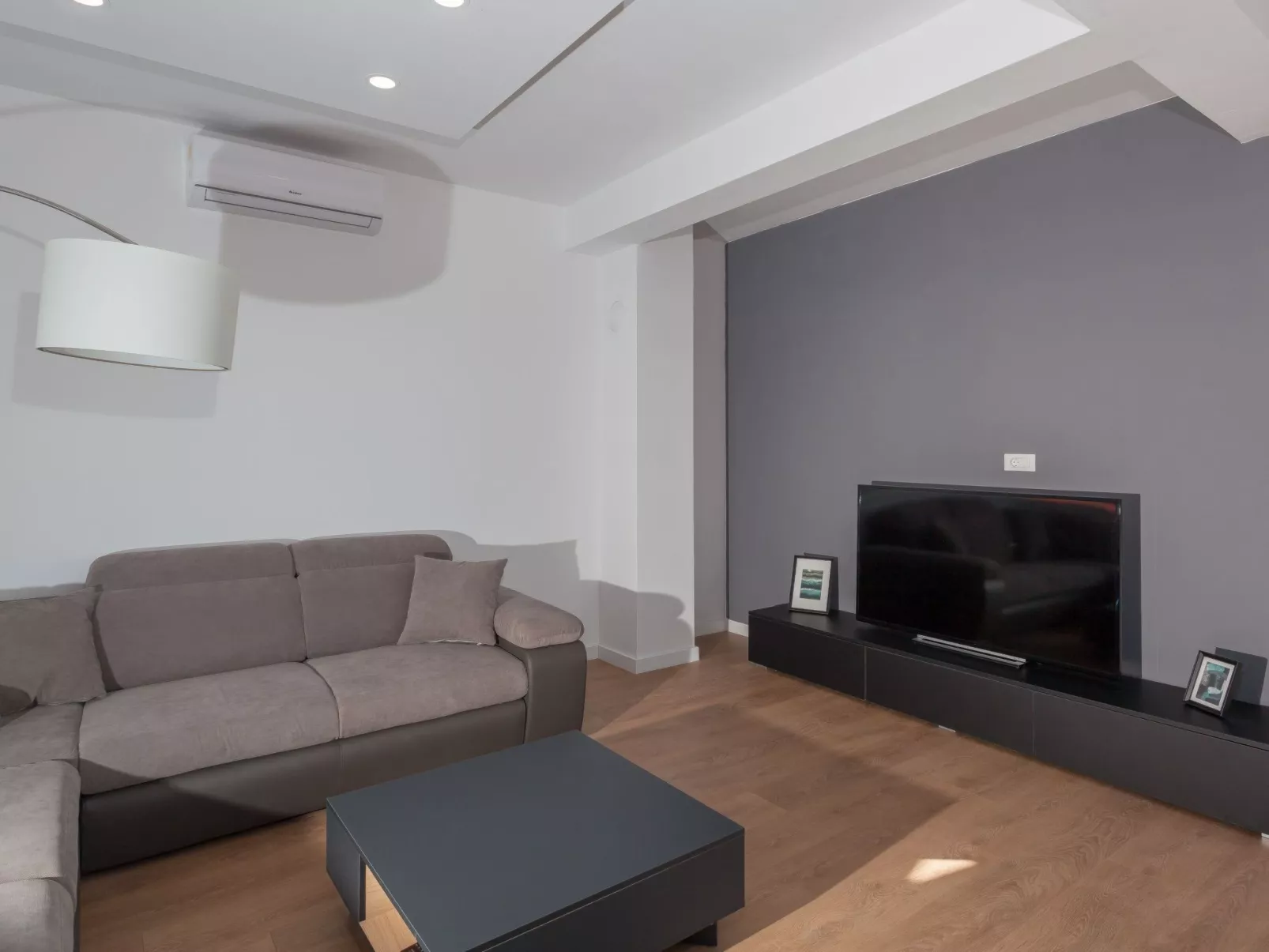 Wunderschöne Ferienvilla Lomari-Image-tags.info