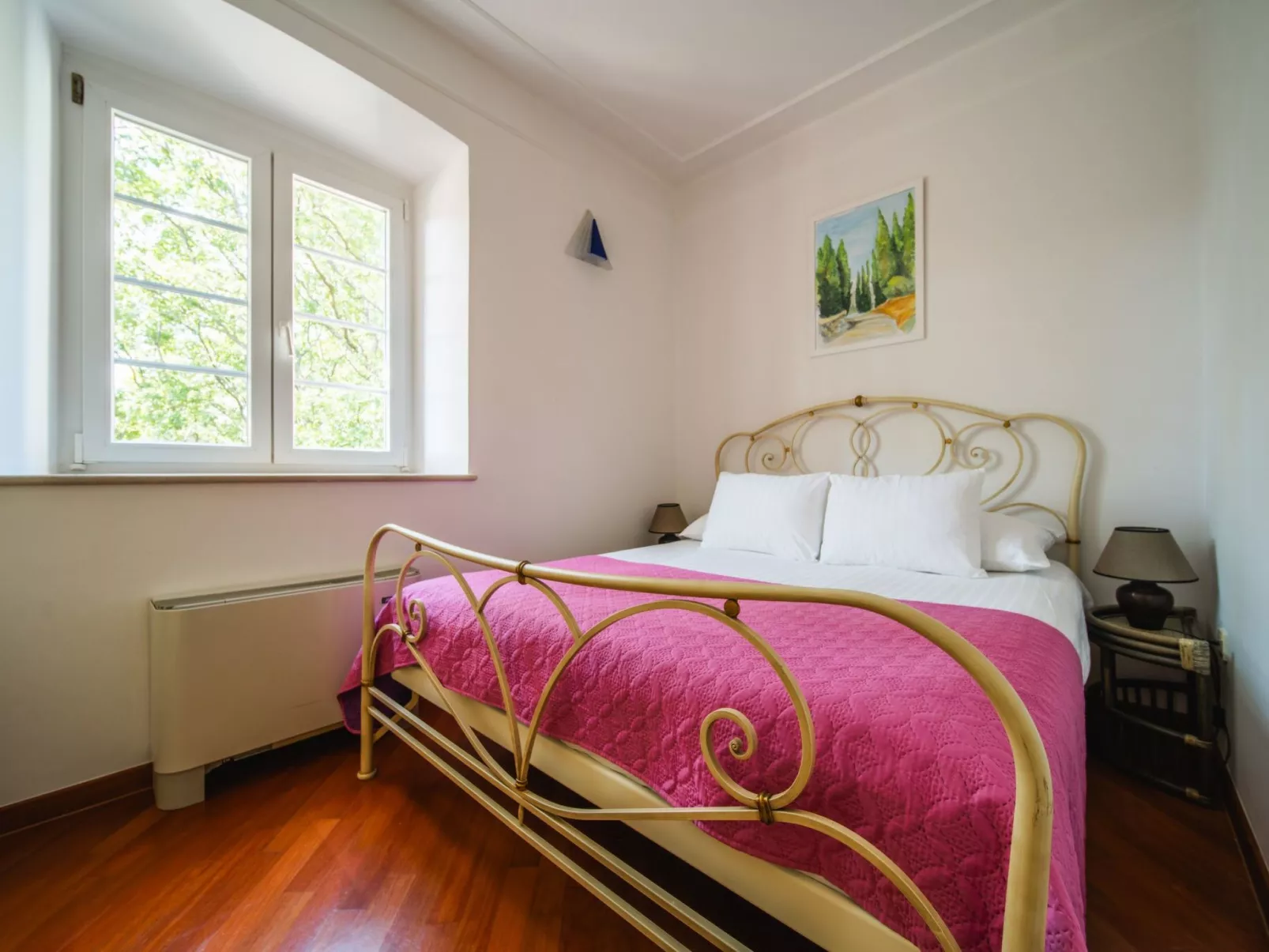 Traditionelles Steinhaus mit privatem beheiztem Pool-Binnen