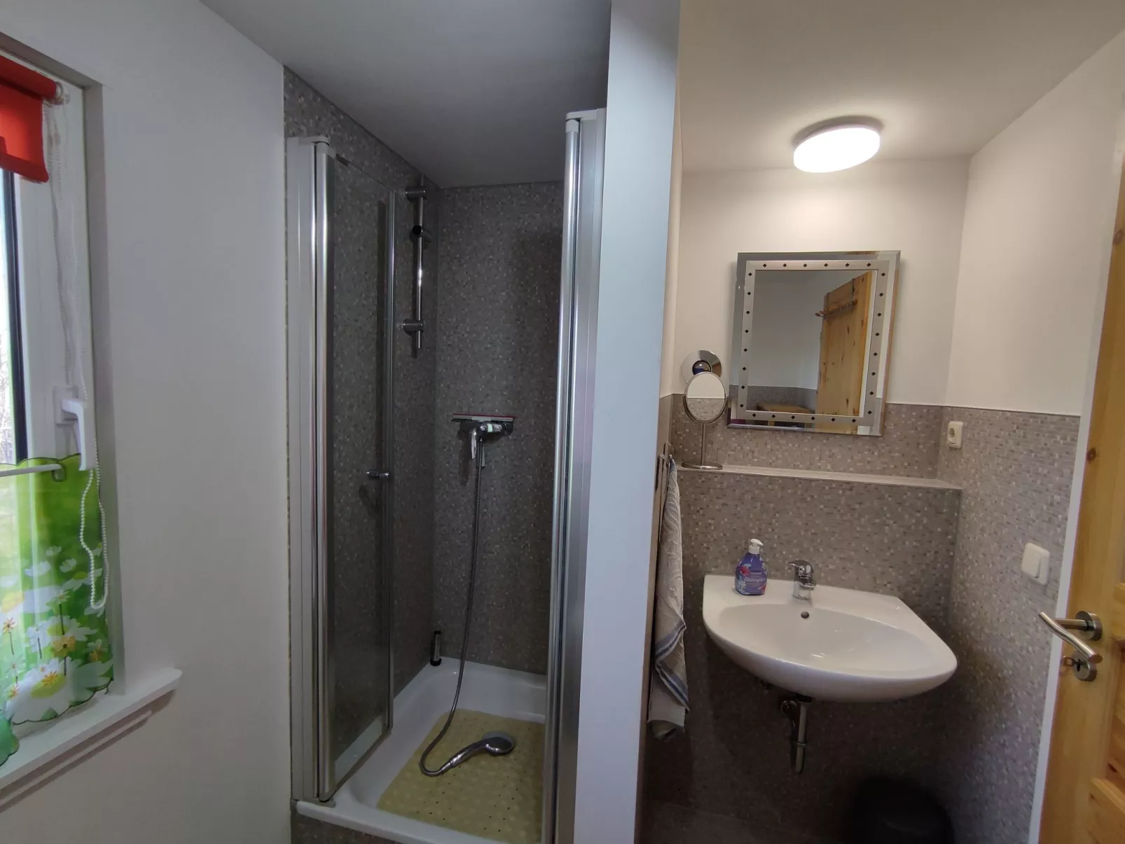 Janet Ratschkowski-Image-tags.info