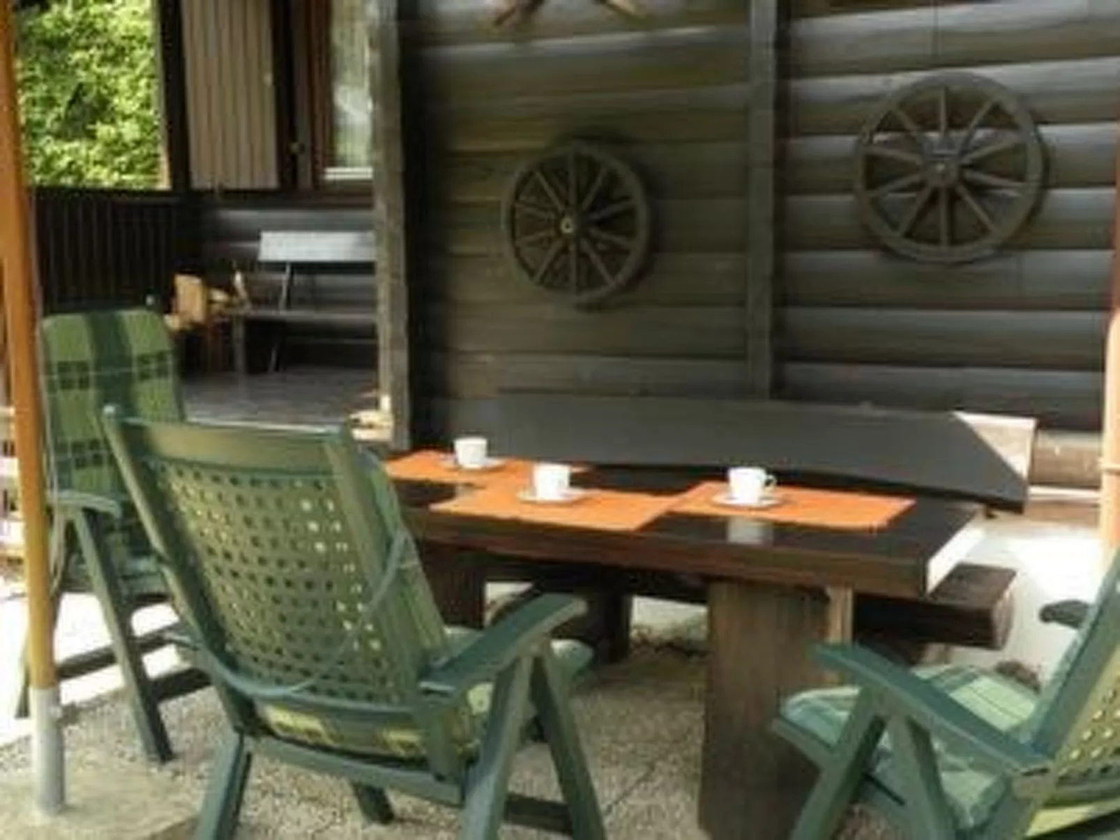 Berghütte mit eigenem Garten und Grill-Buiten