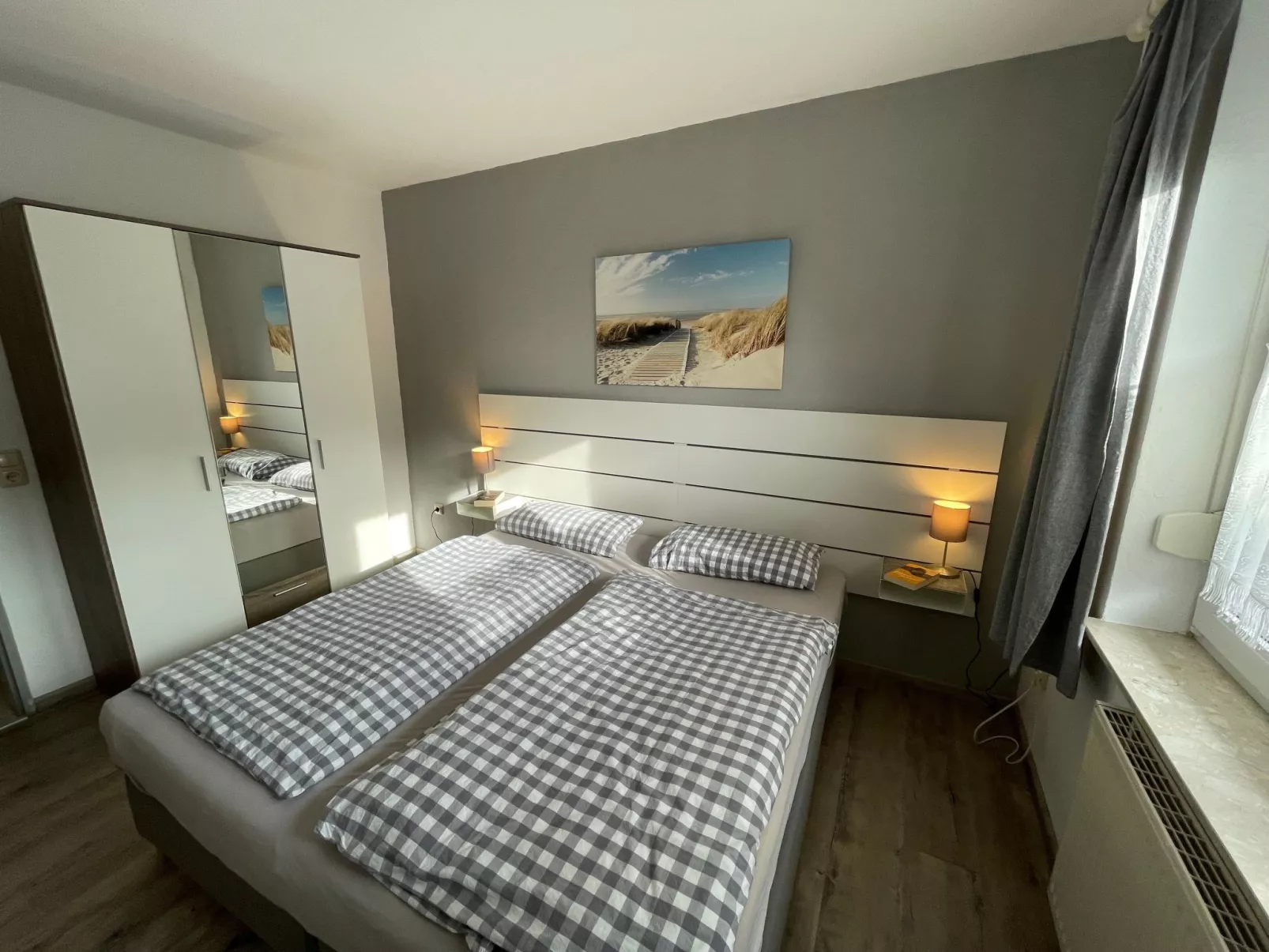 Sonnige Ferienwohnung mit großem Garten-Binnen