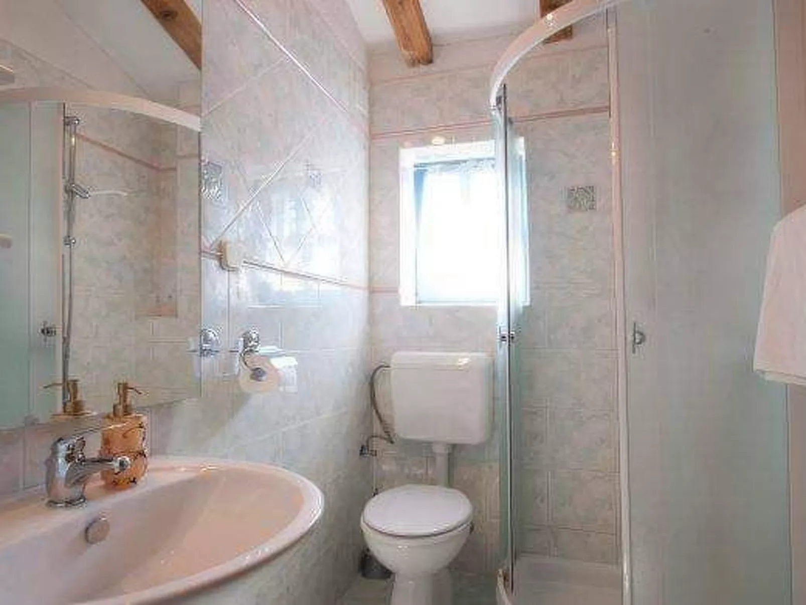 In Radići mit Privatem Pool-Binnen