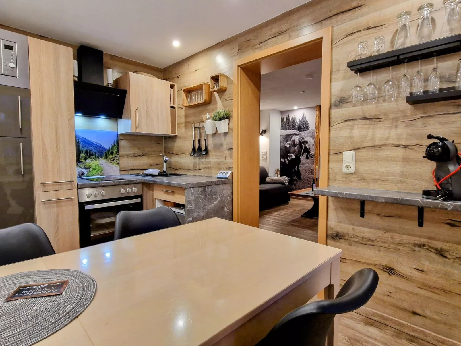 Ruhige-Ferienwohnung mit Süd Balkon in Zentrum-Binnen