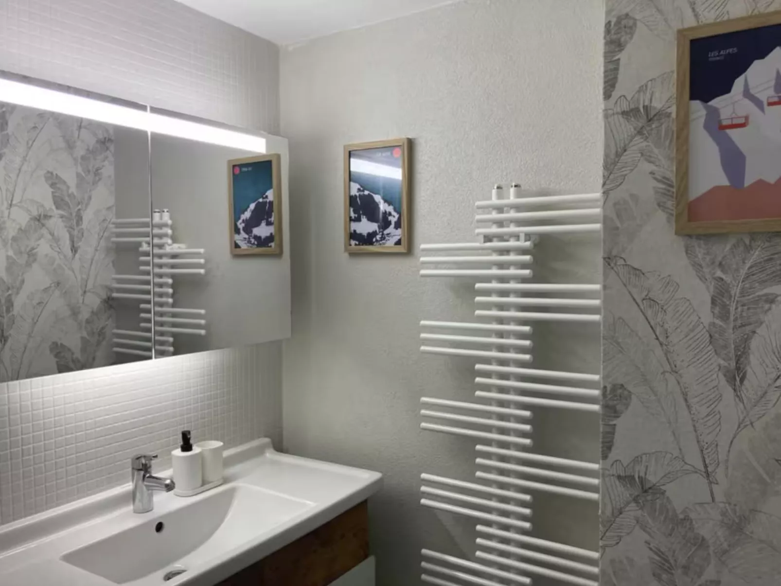 Geräumiges 3.5-Zimmer - Zentral - Balkon - Haus Dala-Binnen