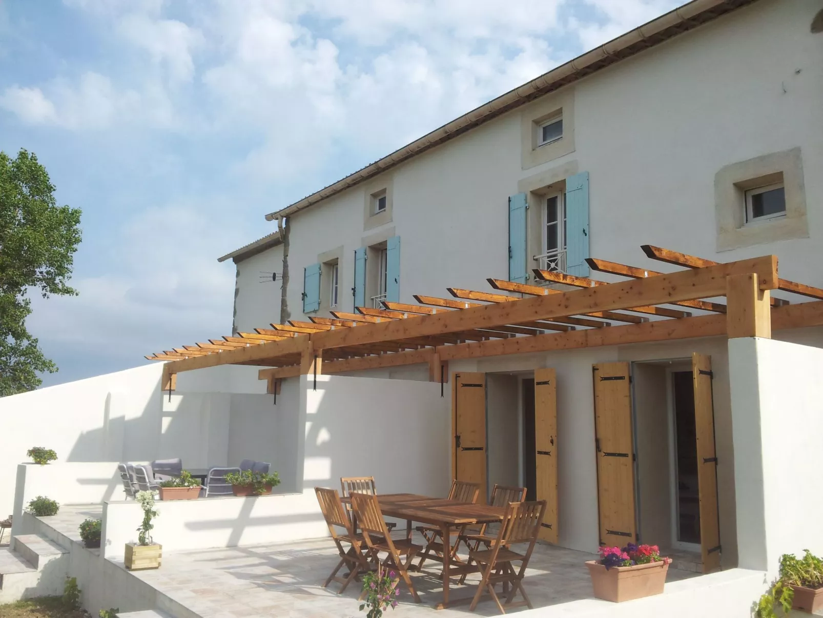 Schönes Ferienhaus mit Pool in Villautou-Image-tags.info