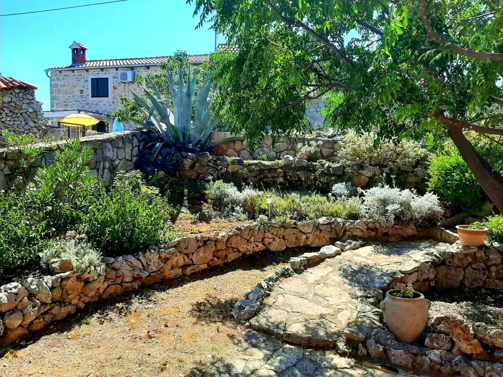 In Dobropoljana mit Freiterrasse-Image-tags.info