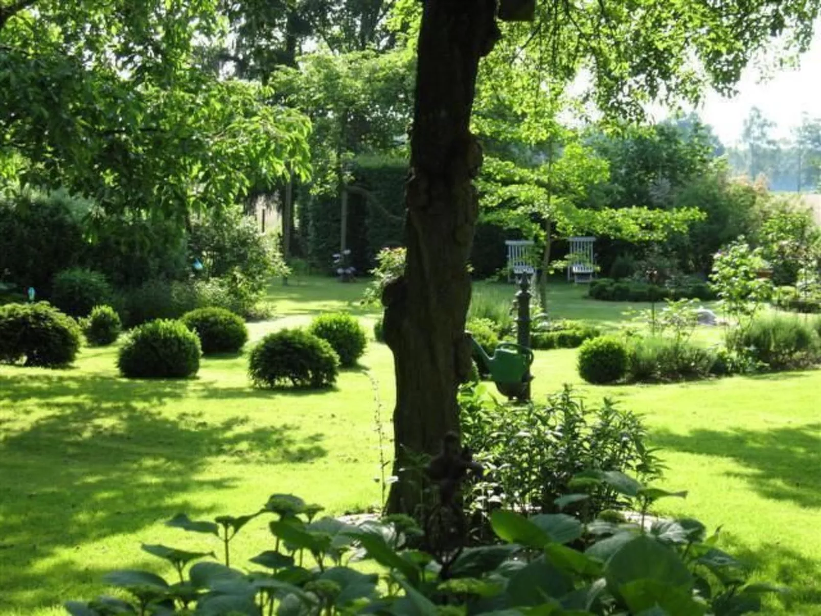 In ehemaliger Dorfschule am Dorfrand-Buiten