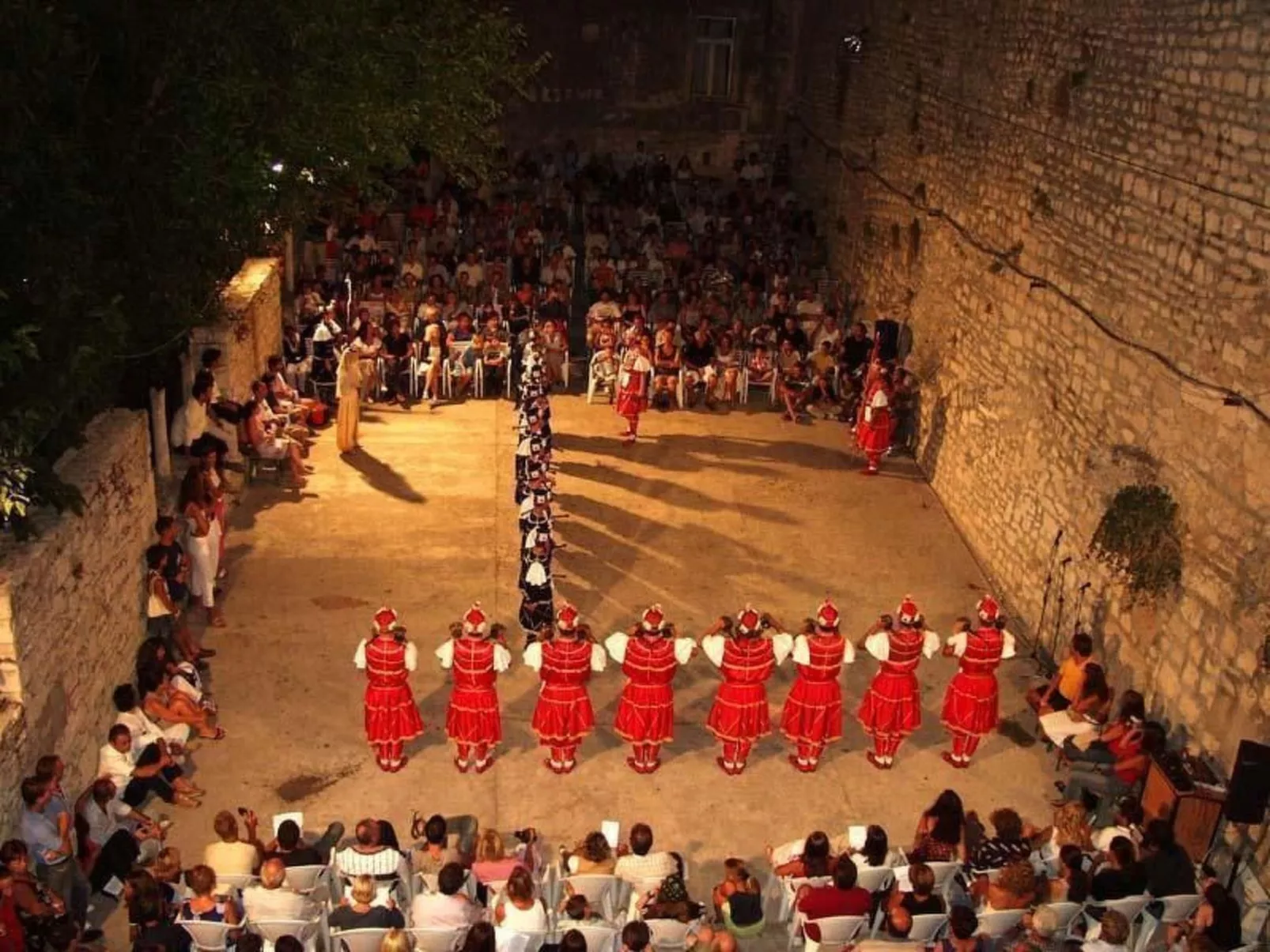 "Peaceful Paradise"-Image-tags.info